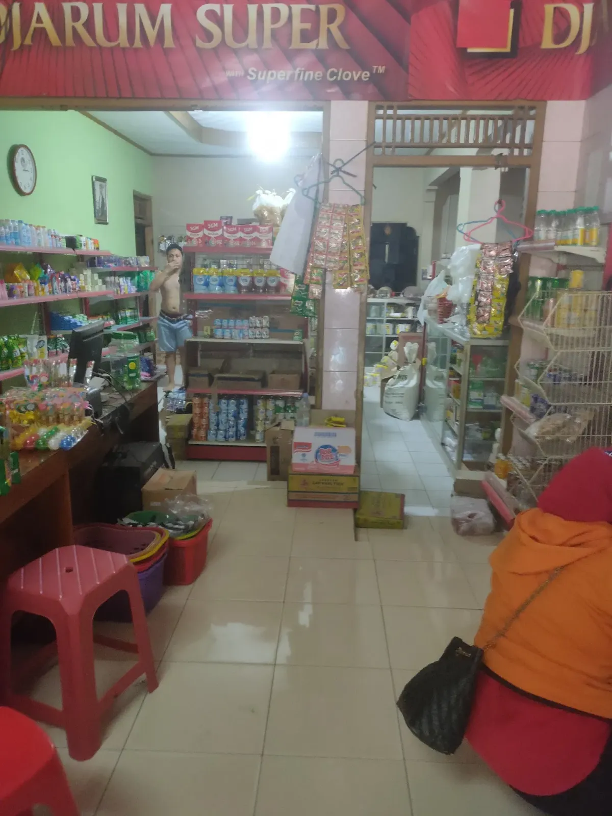 Toko kepenakan grosir pak Tarwan