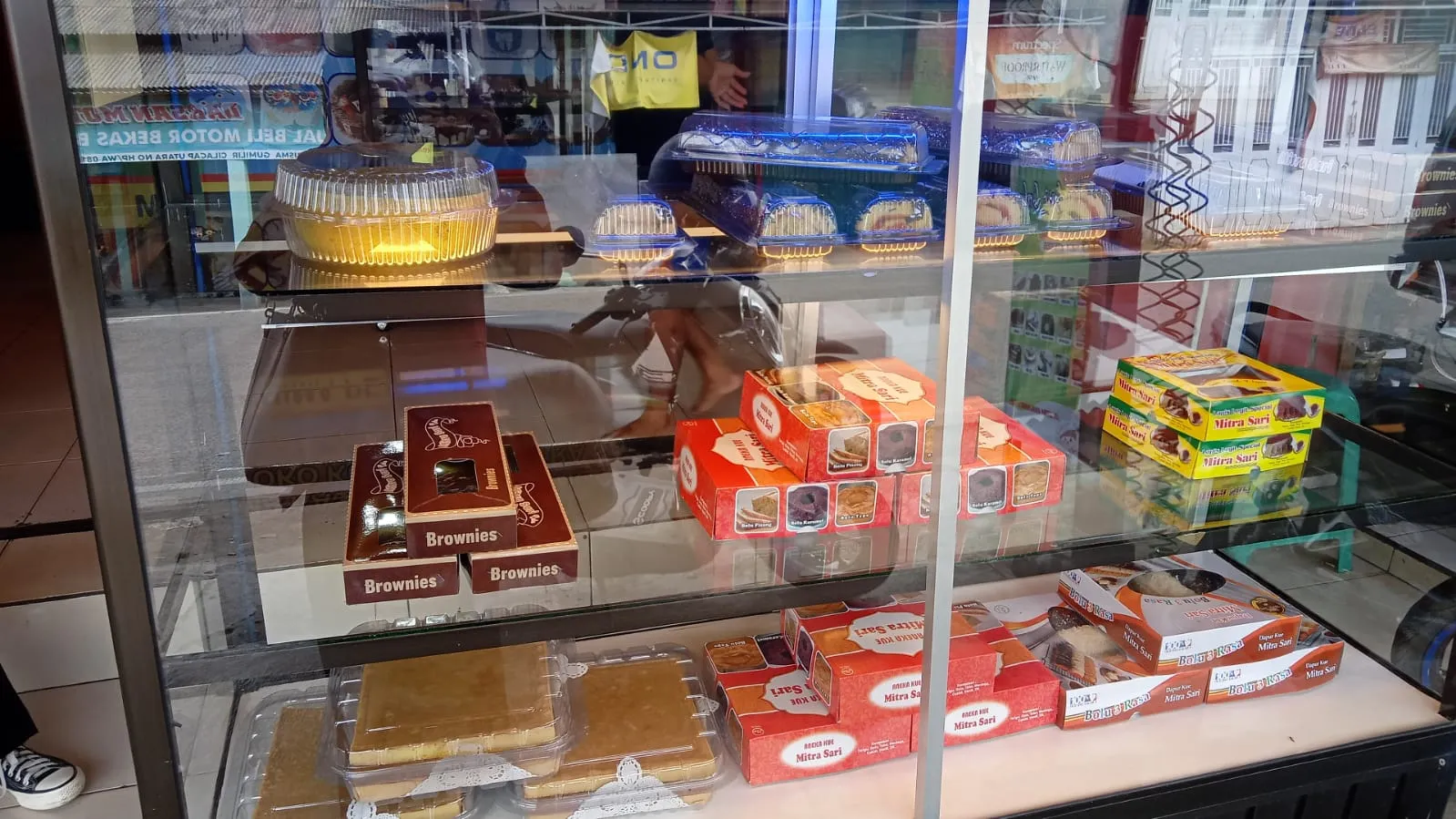 Toko kue dan bolu MITRA SARI CAKE