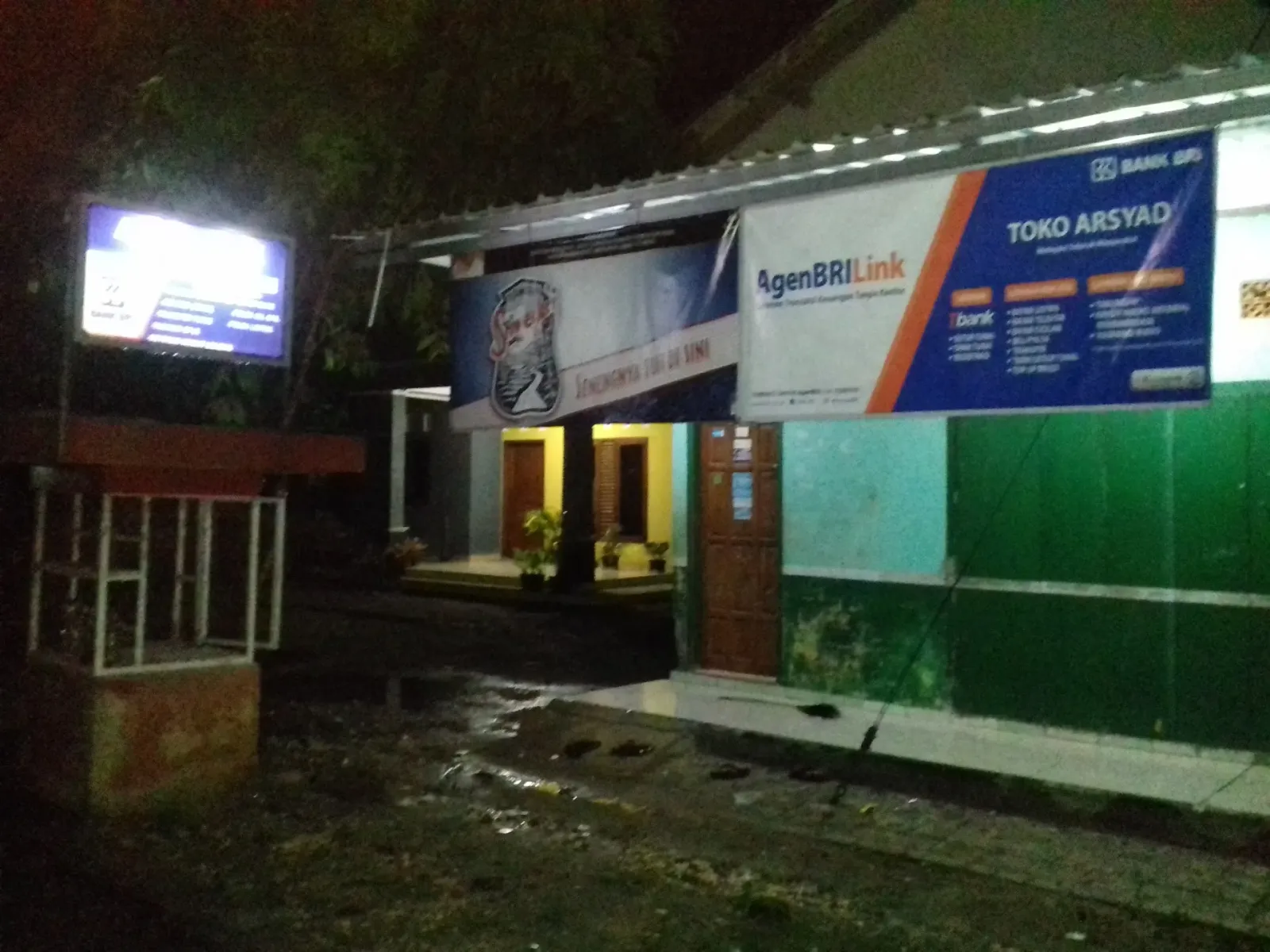 Toko Mas Koes