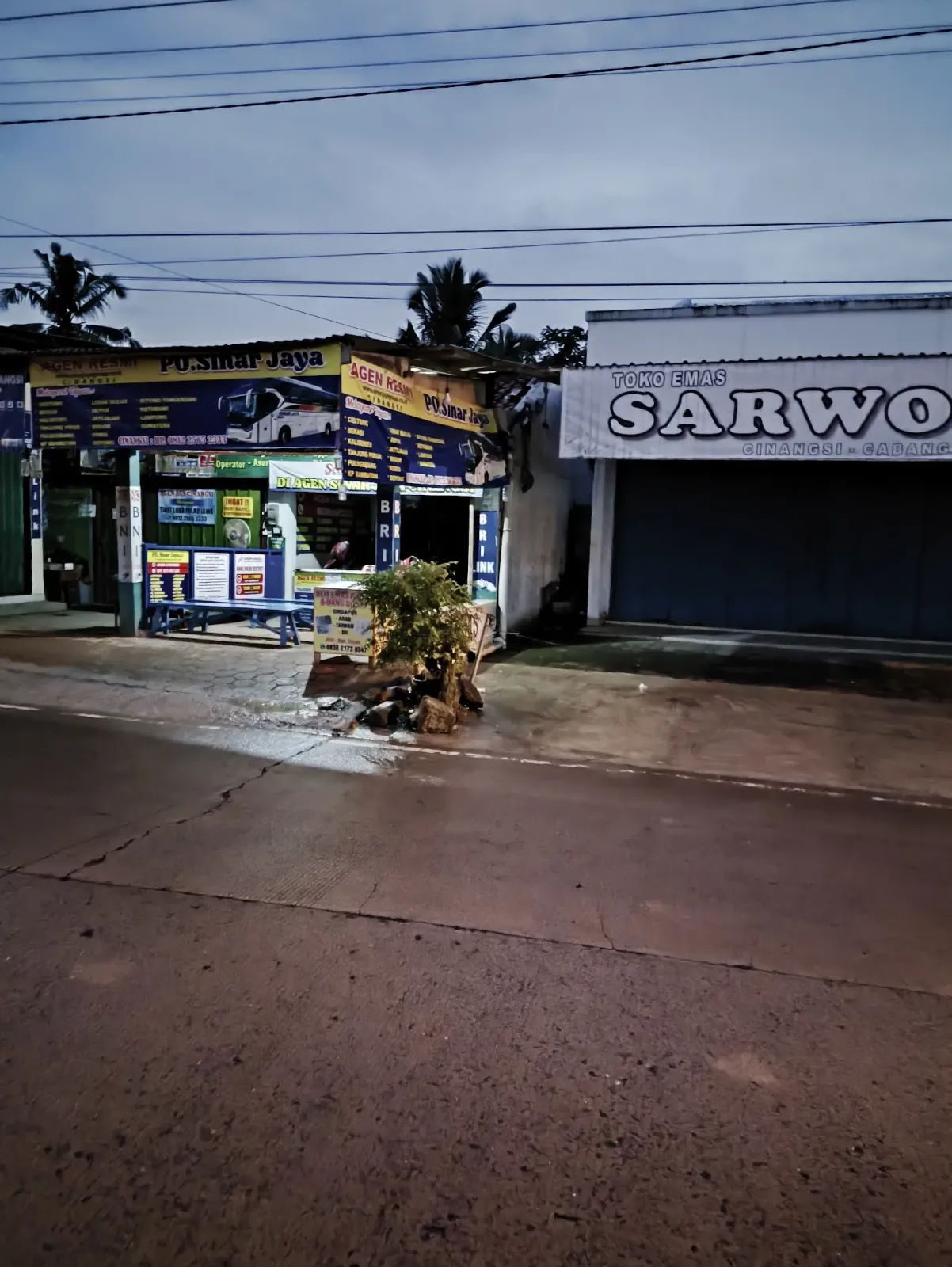 Toko Mas & Toko Besi Sarwodadi