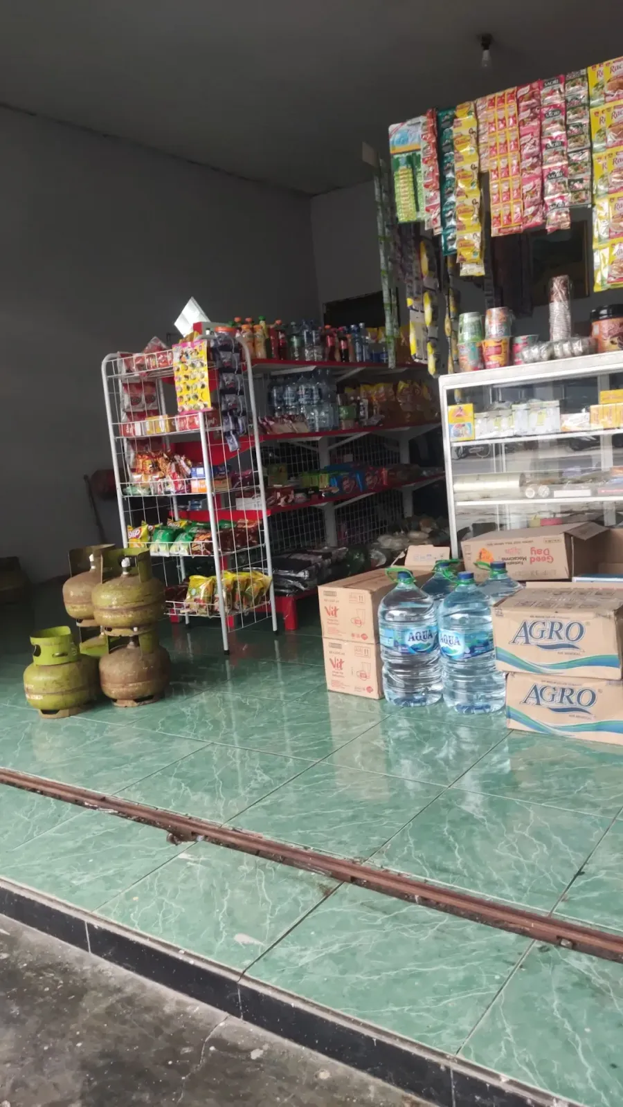 Toko Mira Pagubugan Kulon