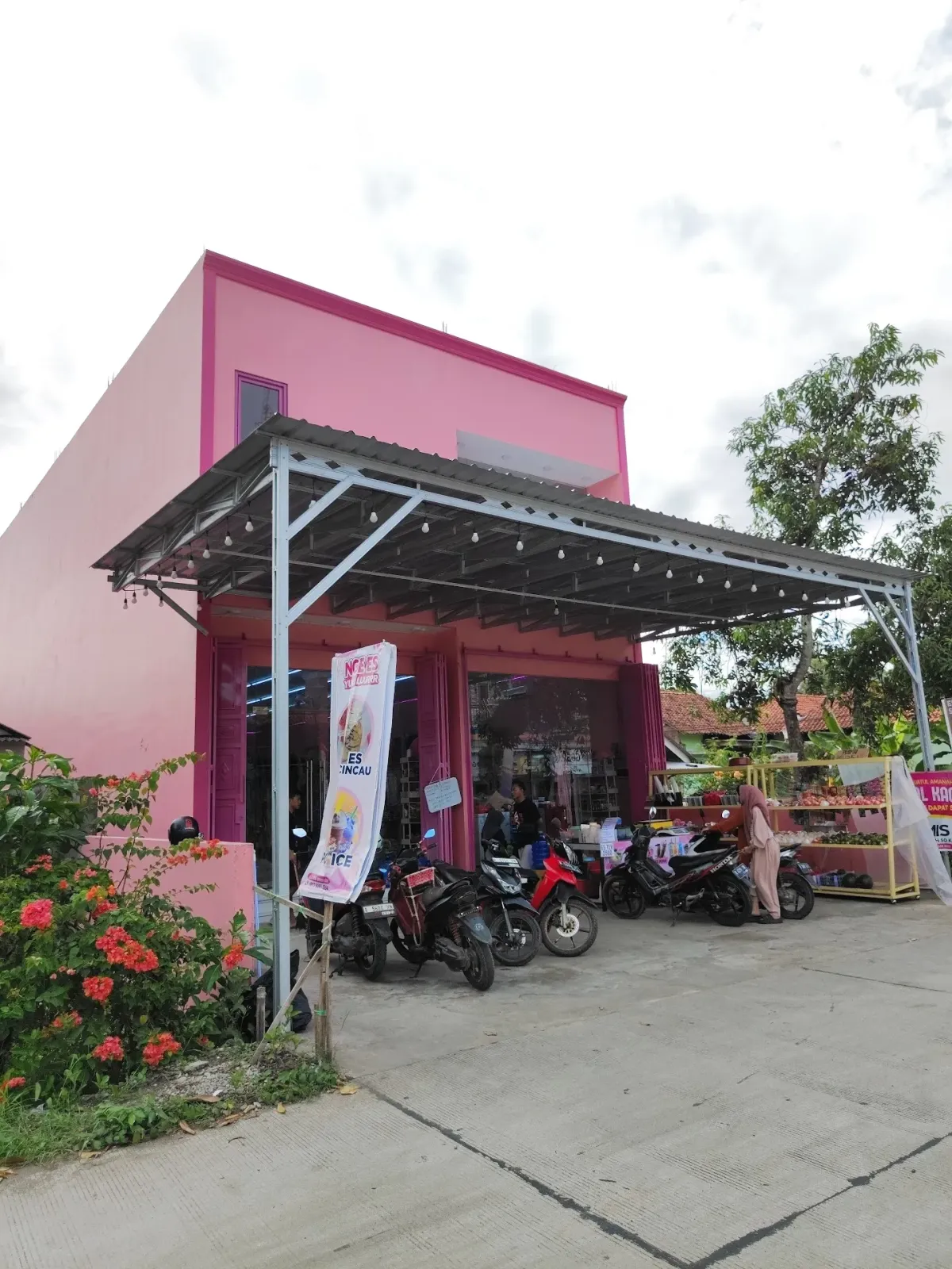 Toko pink (luluatulamanah store) sidaurip