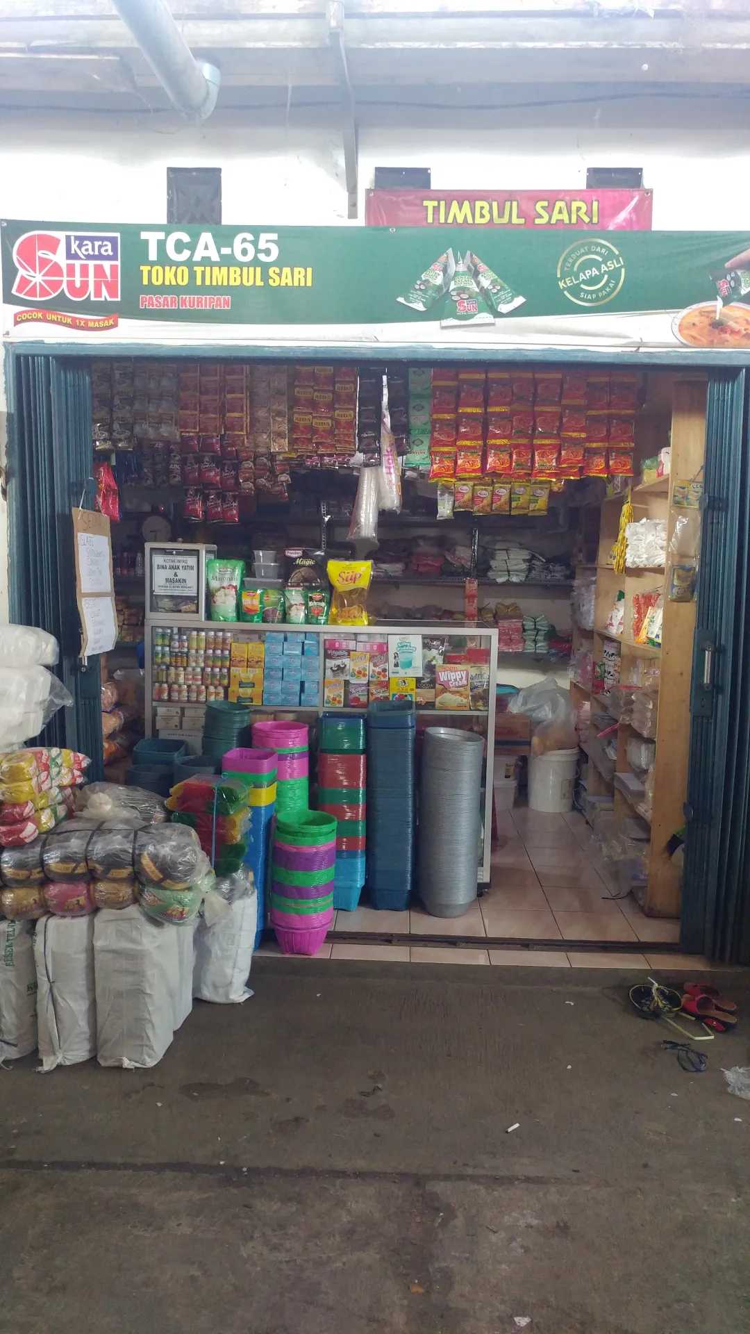 Toko Plastik dan Bahan Roti Toko Timbul Sari