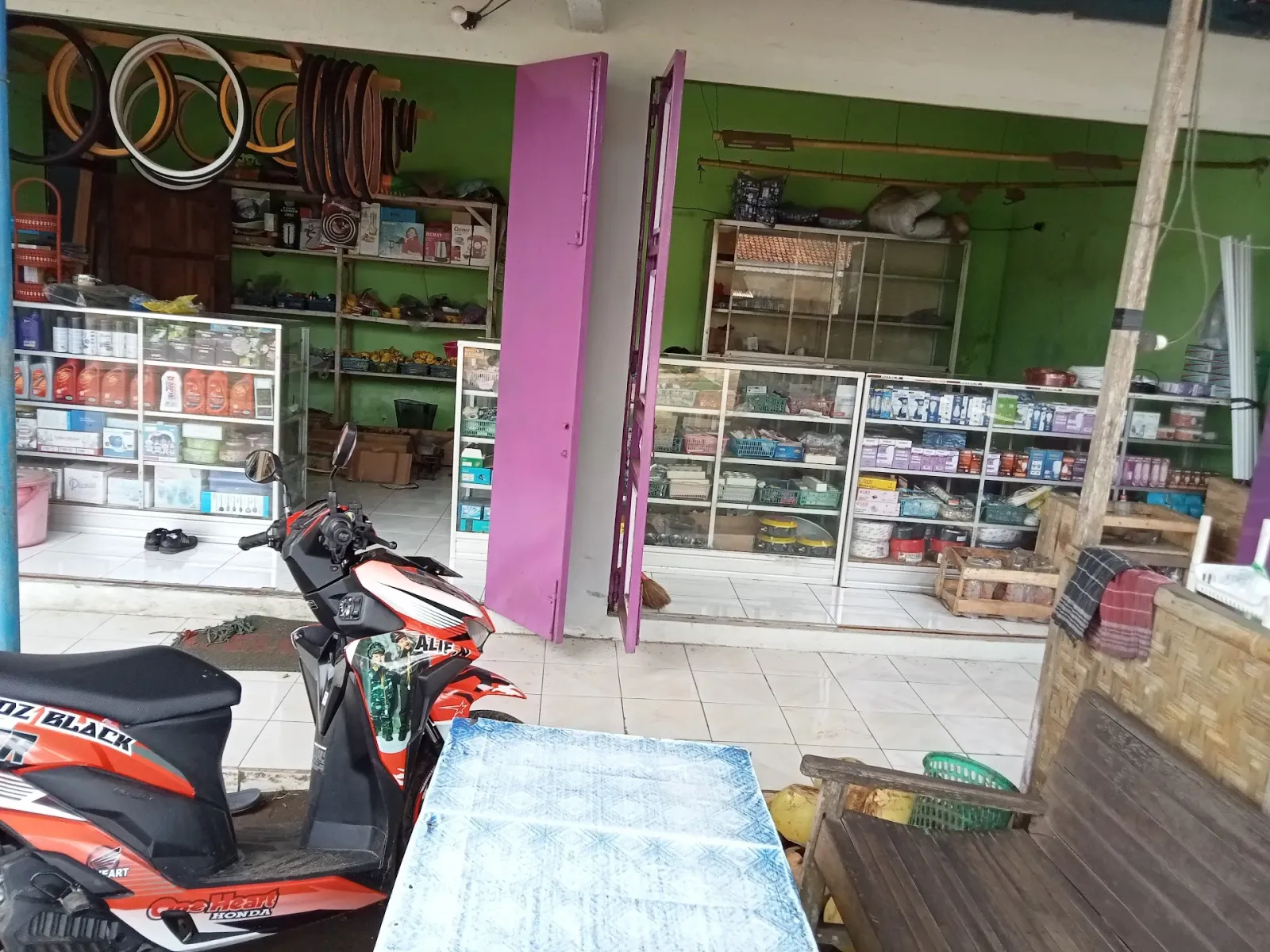 TOKO POLOS NENY LISTRIK , ONDERDIL SEPEDA DAN KAYU BANGUNAN
