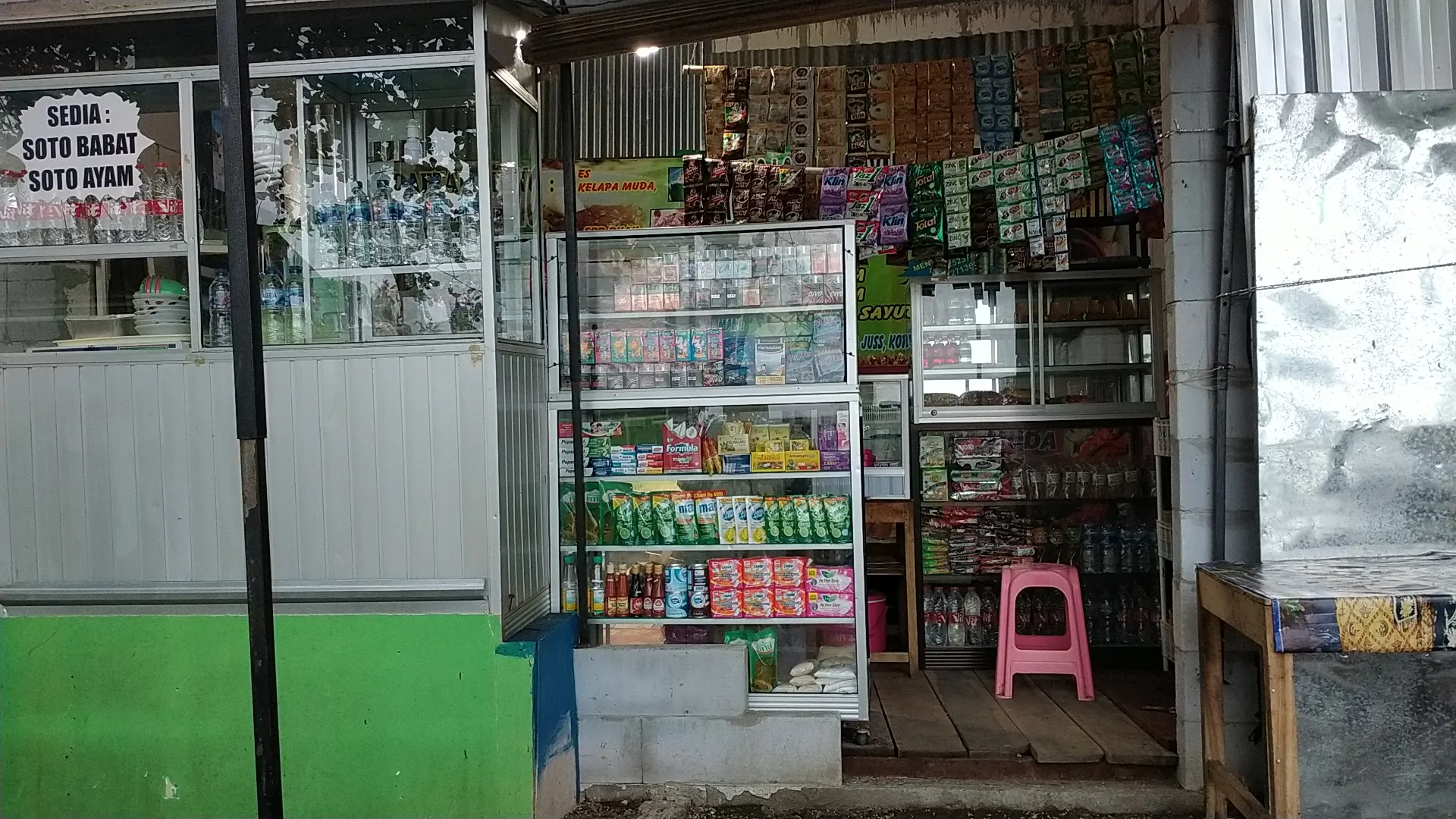 Toko sajang pakan burung