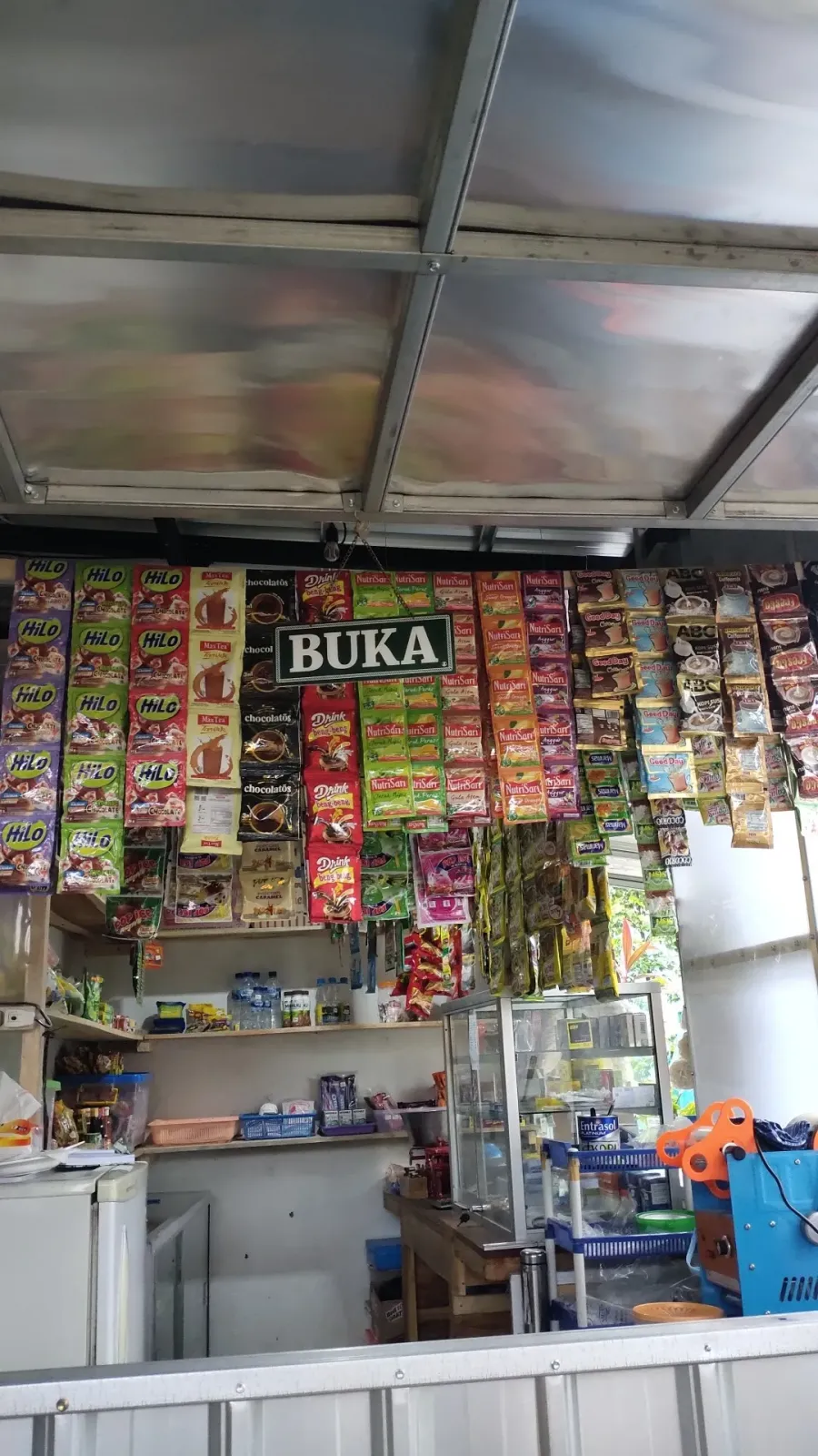 Toko Sembako. Mbk. Fitri