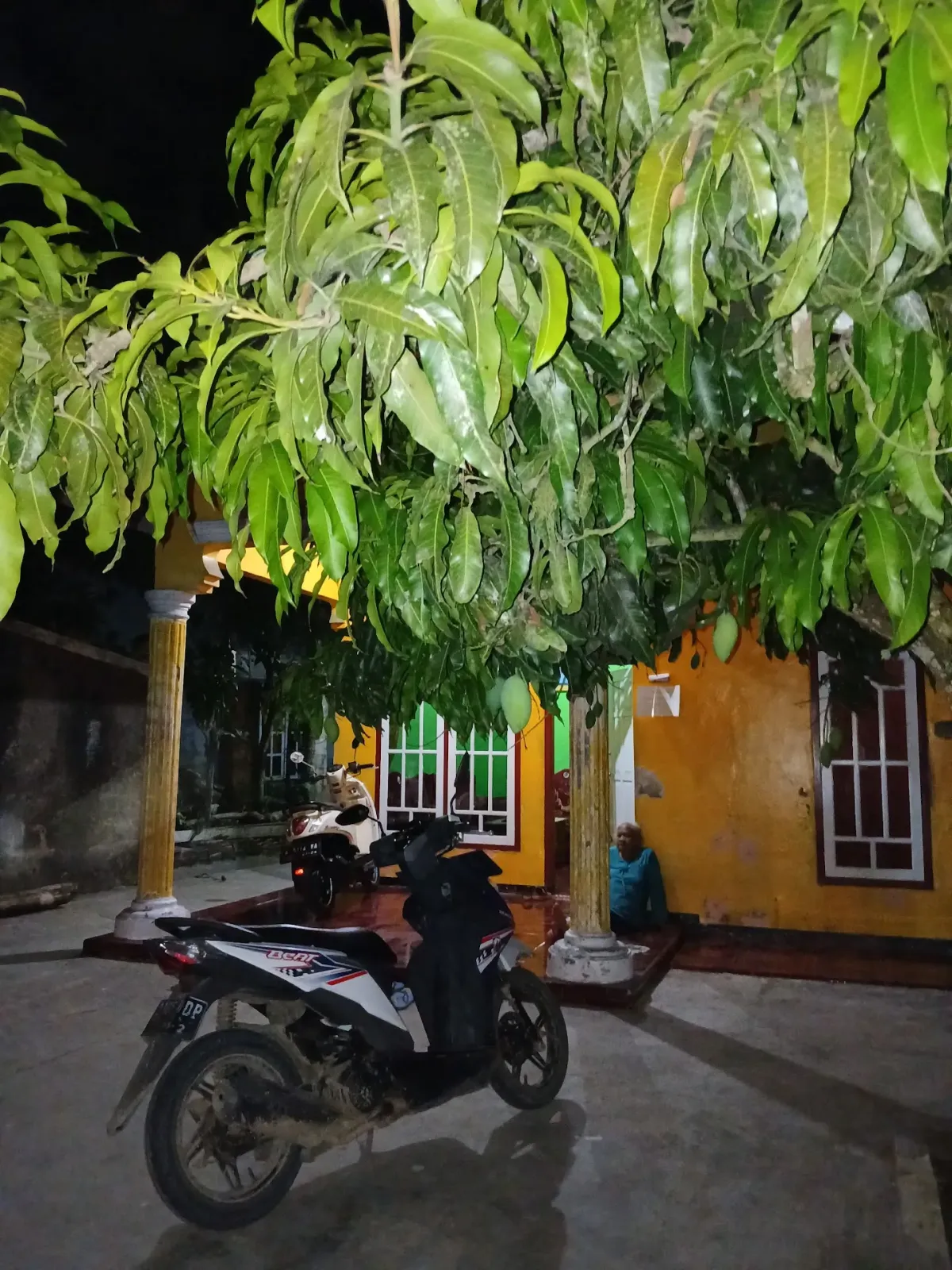 Toko sembako sarwo wantiyah