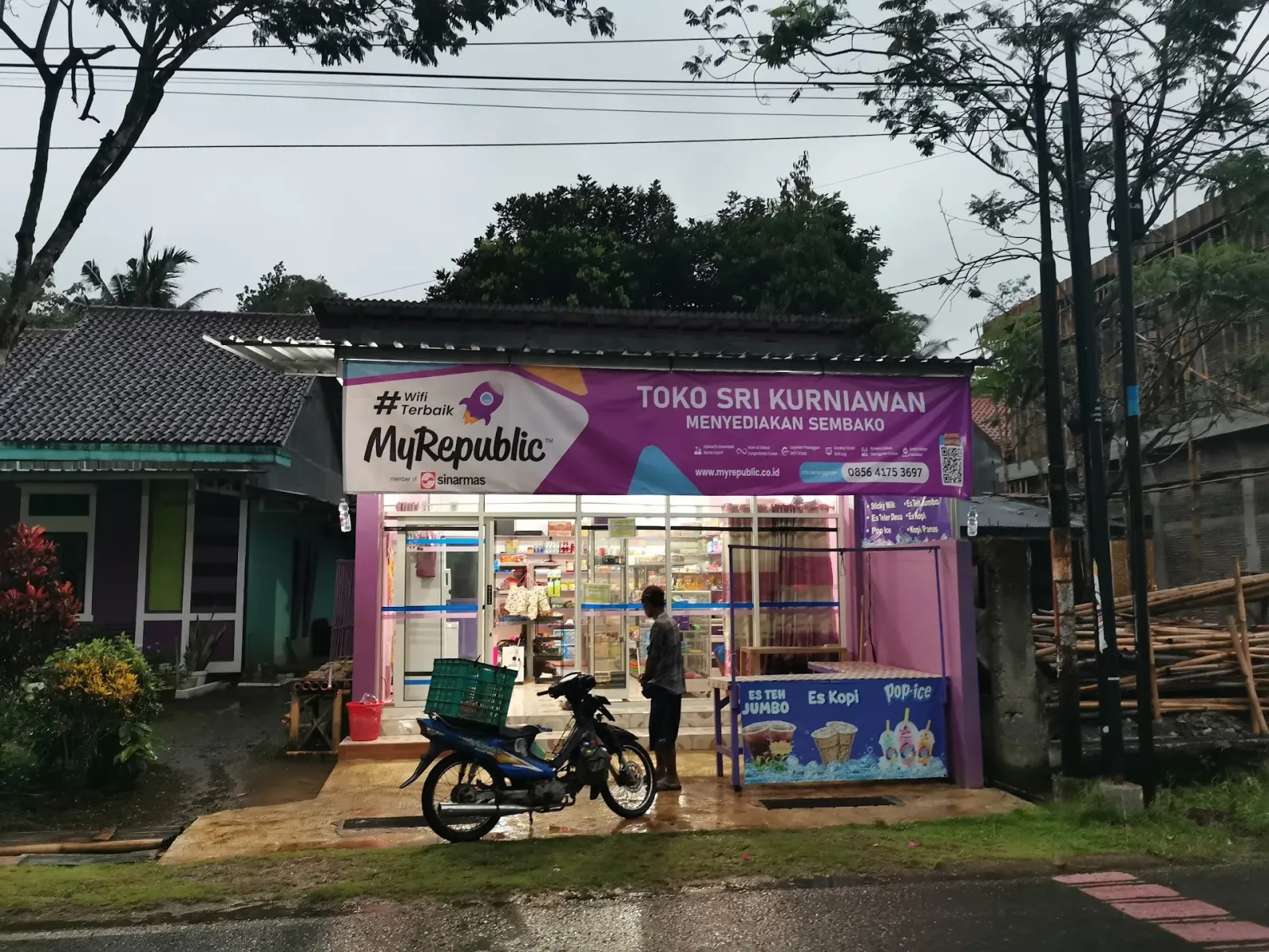 TOKO SEMBAKO. SRI KURNIAWAN