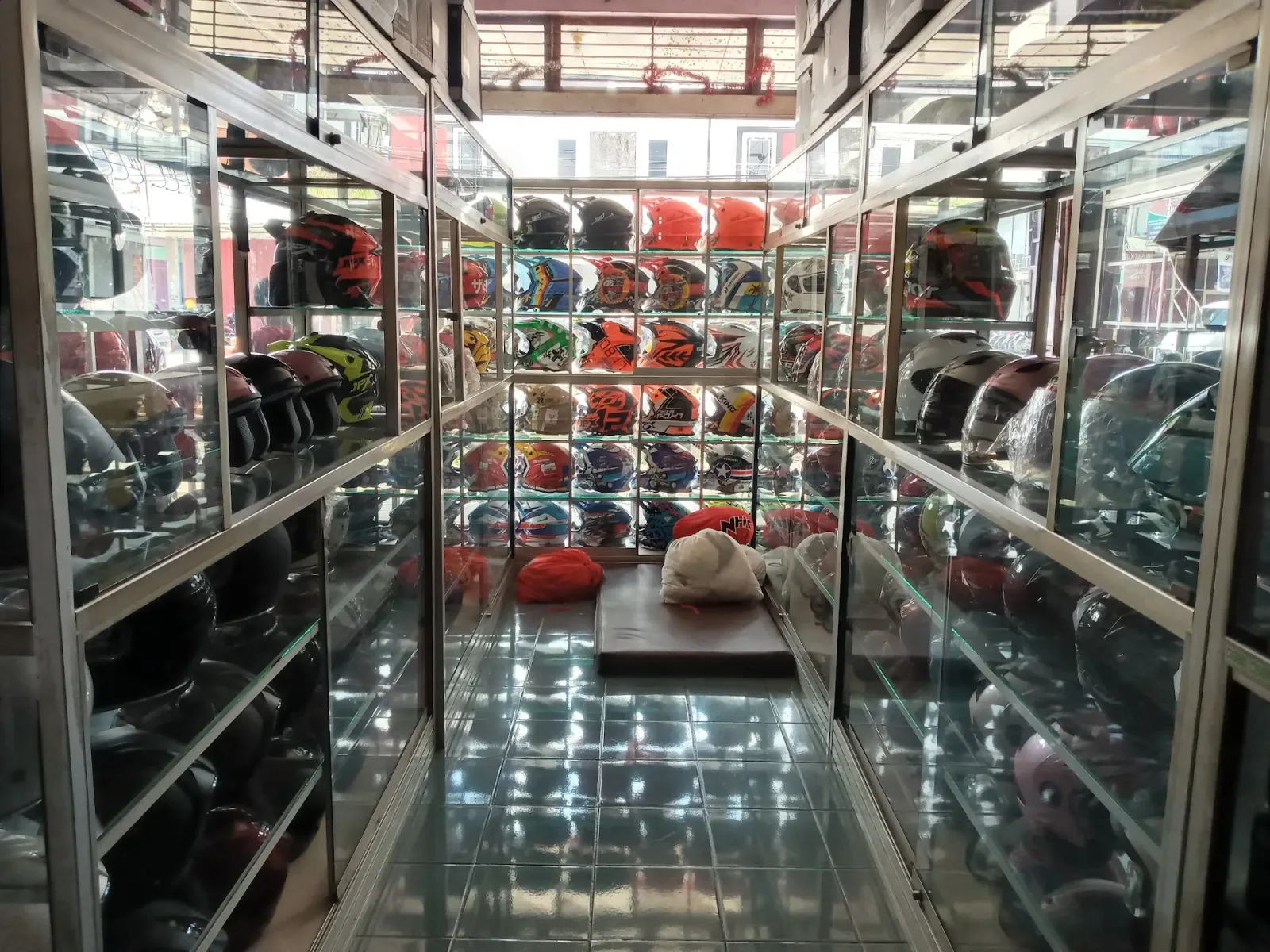 Toko Sinar Fajri Helmet