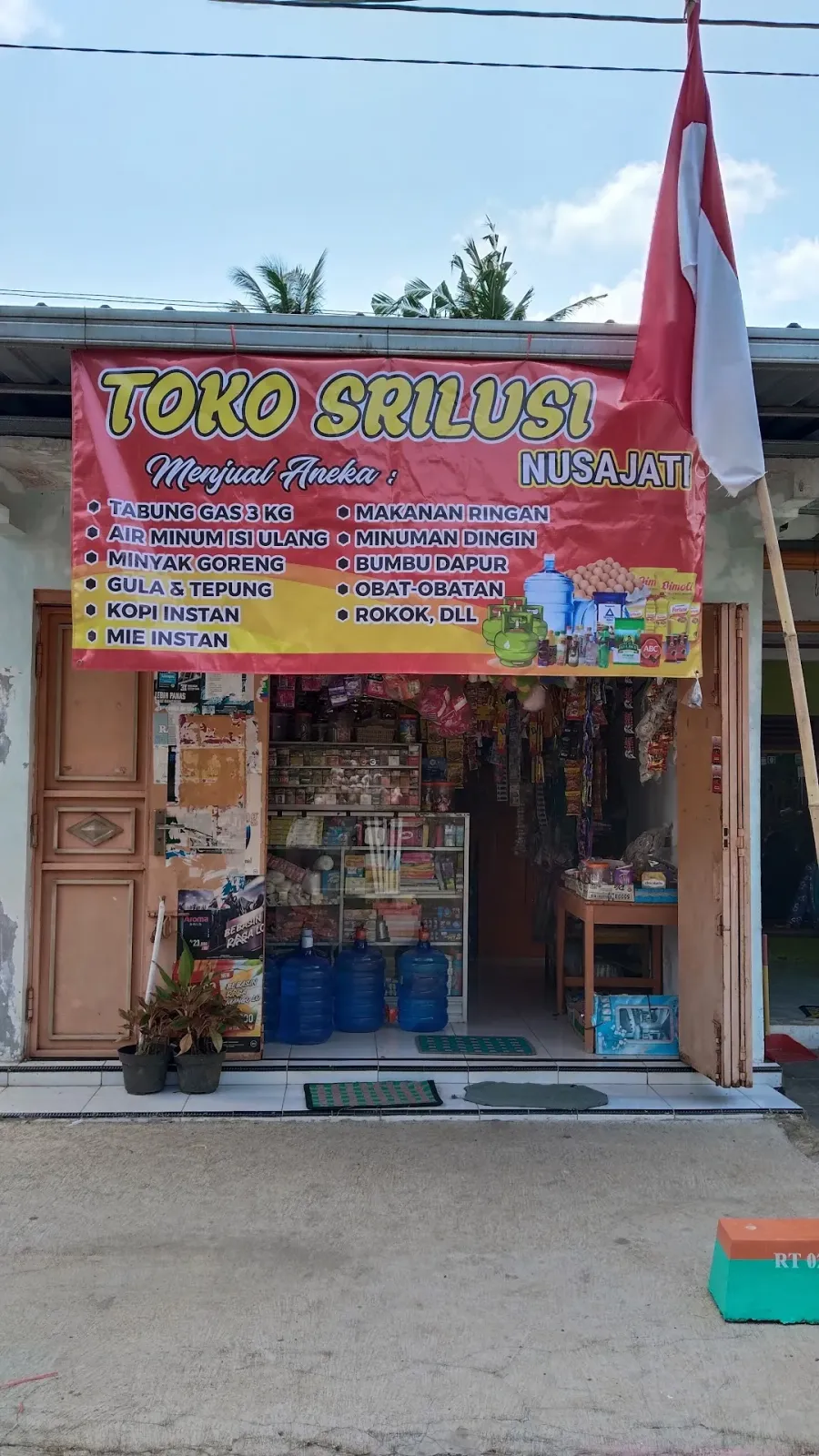 Toko srilusi nusajati