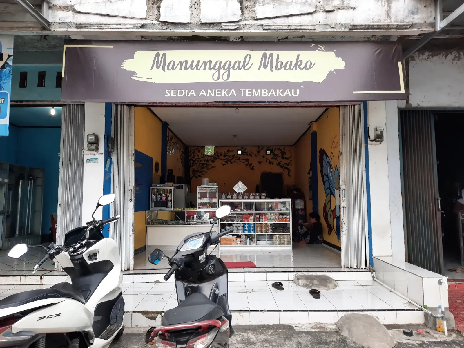 Toko Tembakau Manunggal Mbako Kesugihan