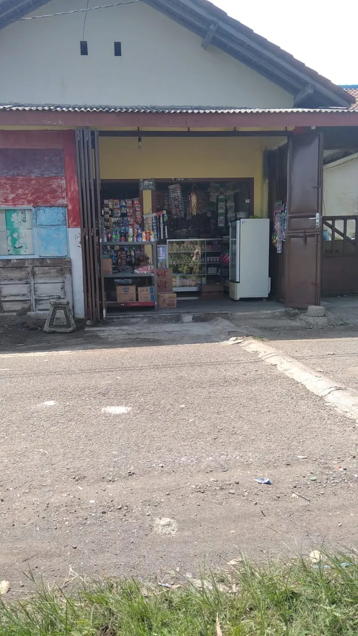Toko Yanti,sembako dan alat listrik