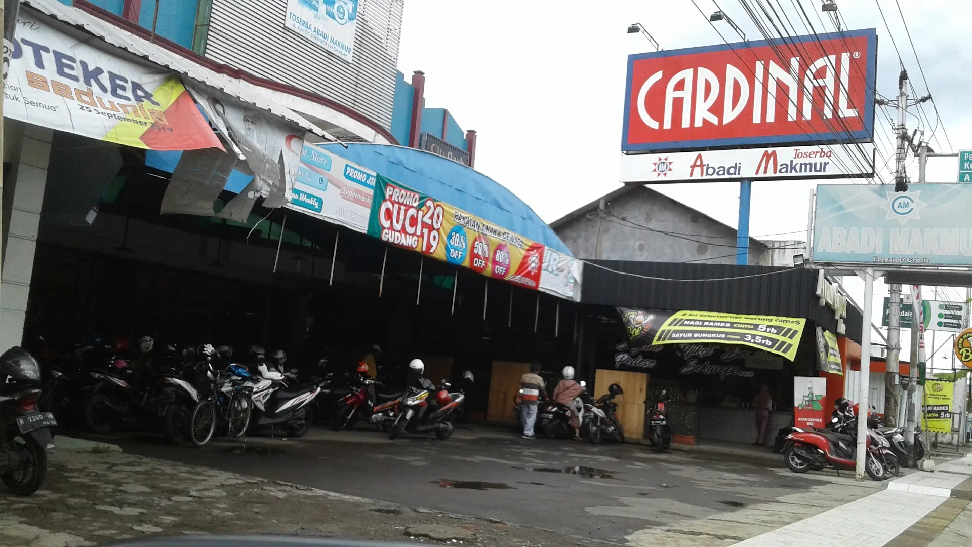 Toserba Abadi Makmur