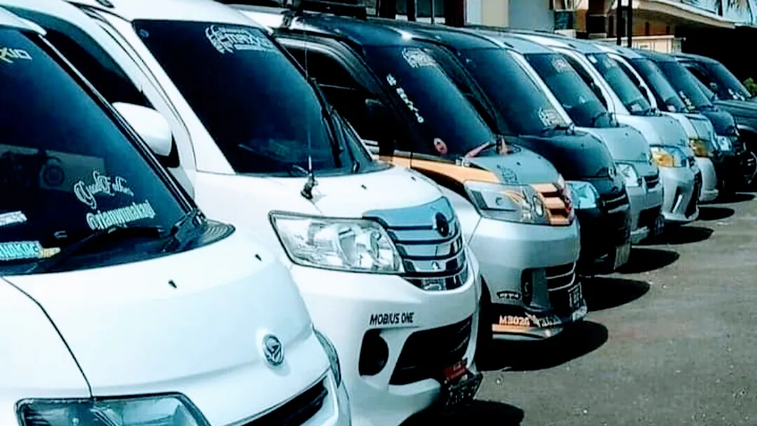 Trevel cilacap bandung jakarta pp