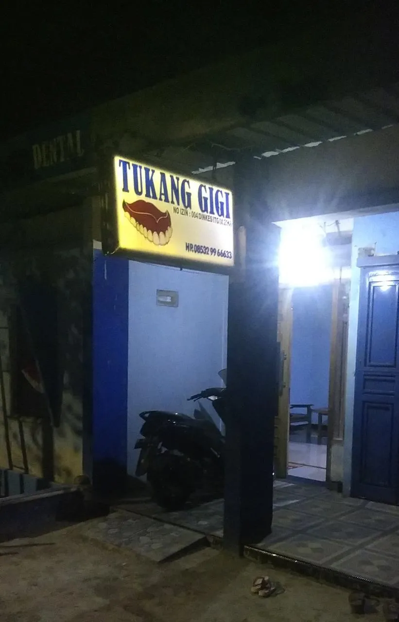 Tukang Gigi Sarwadadi Kawunganten Cilacap