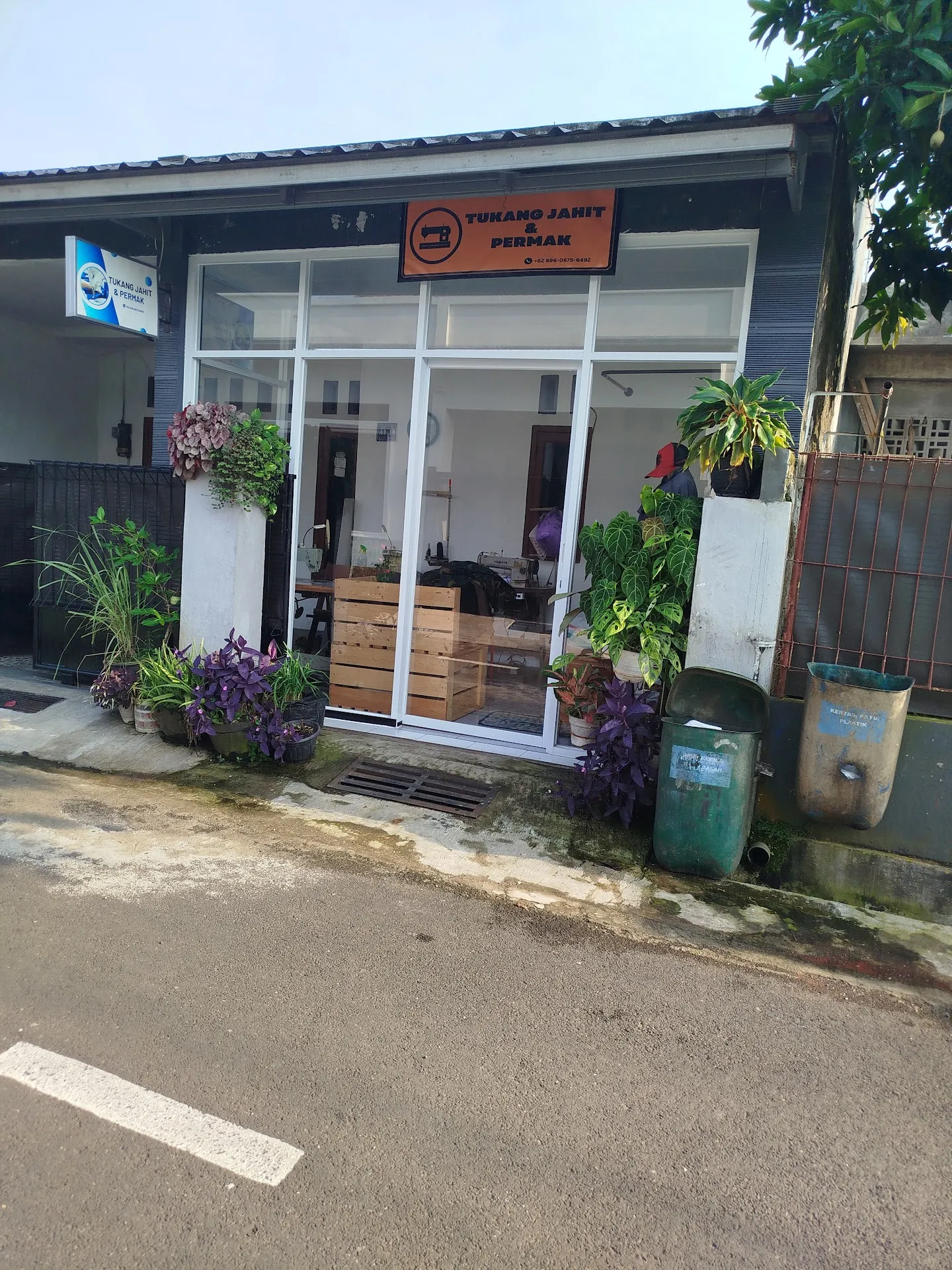 TUKANG JAHIT &PERMAK