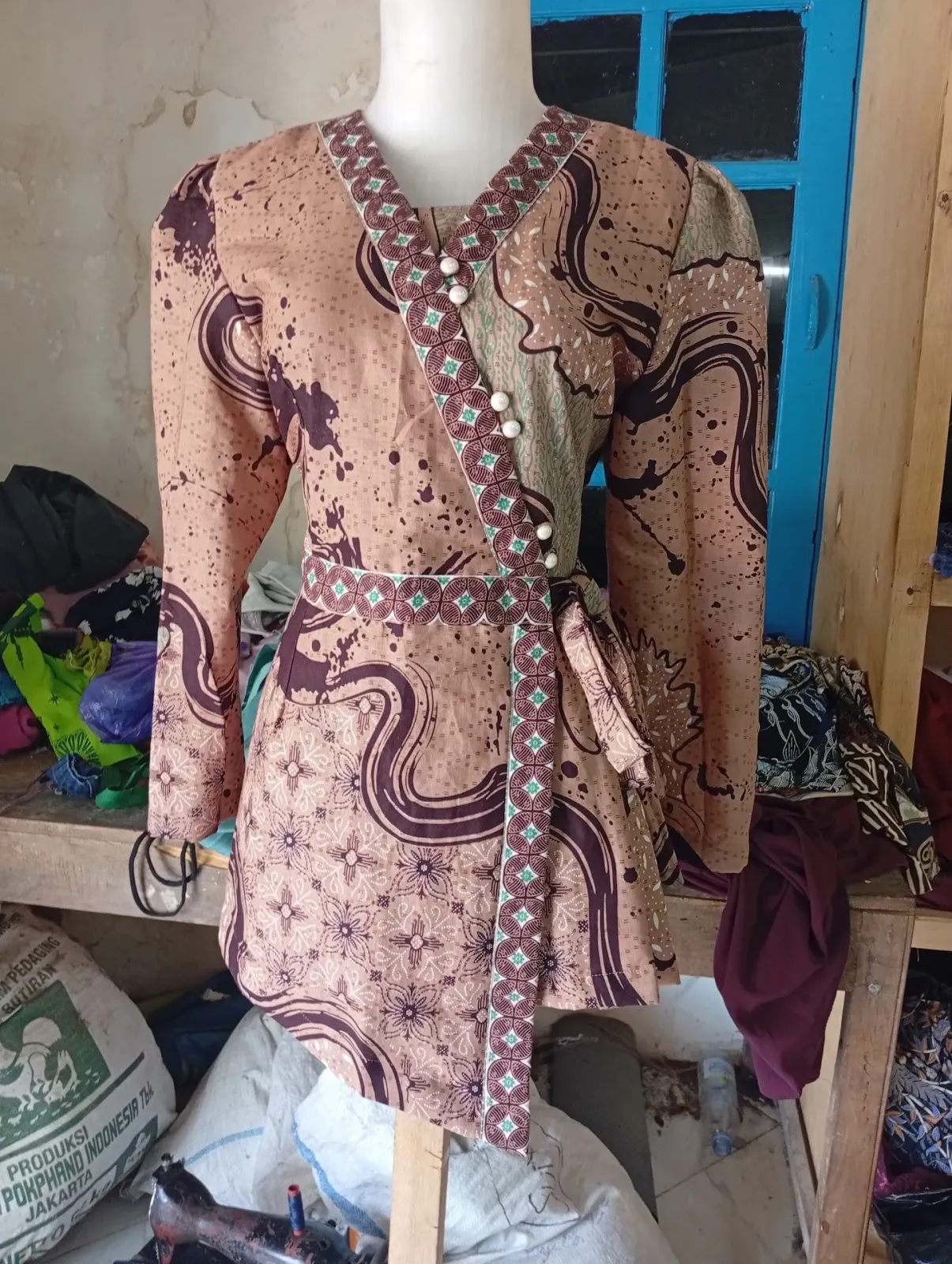 Tukang Vermak Bapak Torik