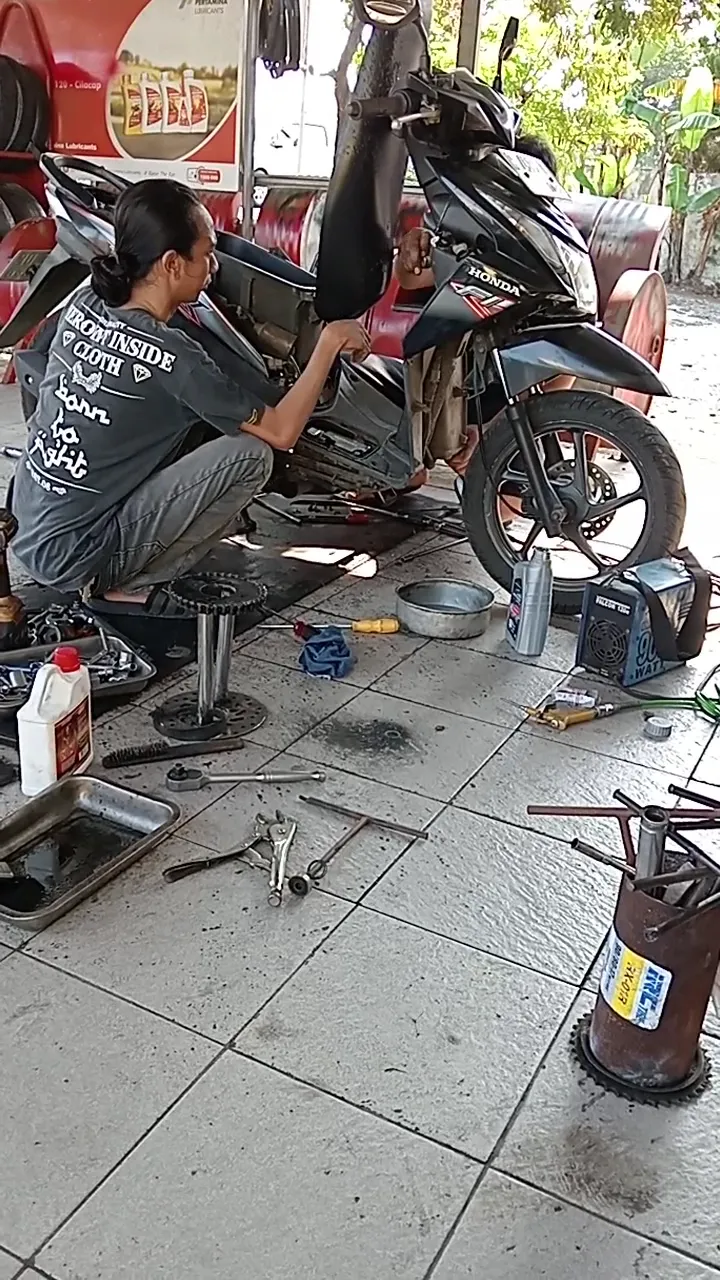 Tyas motor