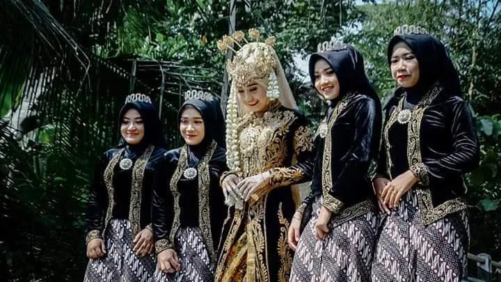 Viana Rias Pengantin