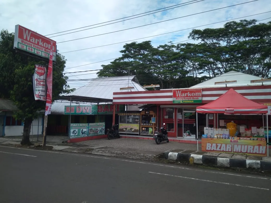 Warkom (Warung Komplit Murah)