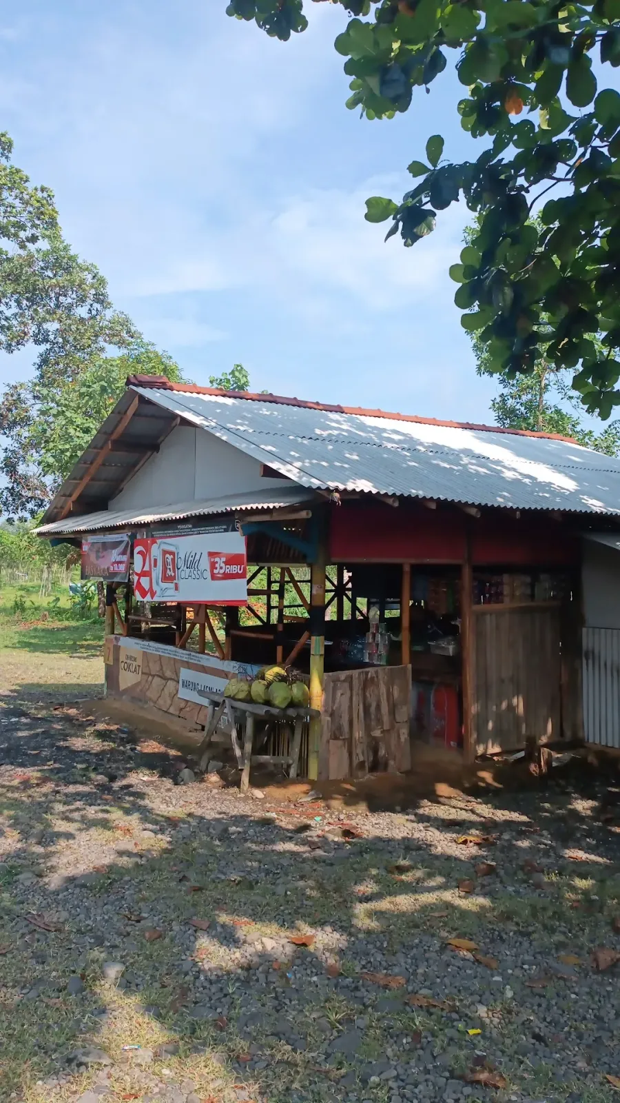warkop bambo koneng kampung laut