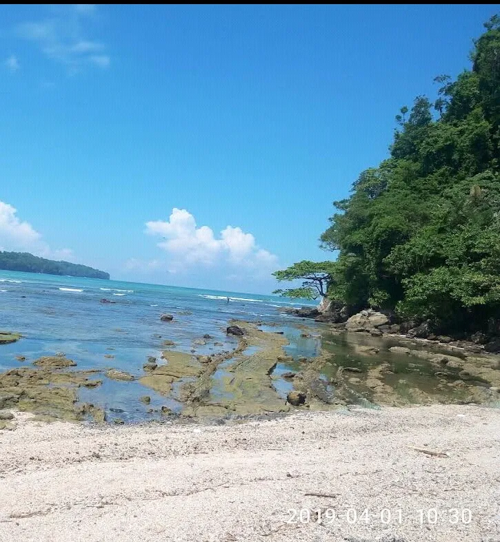 warkop dan penyebrangan ojek perahu wisata dan sphot mancing, jasa sewa perahu.