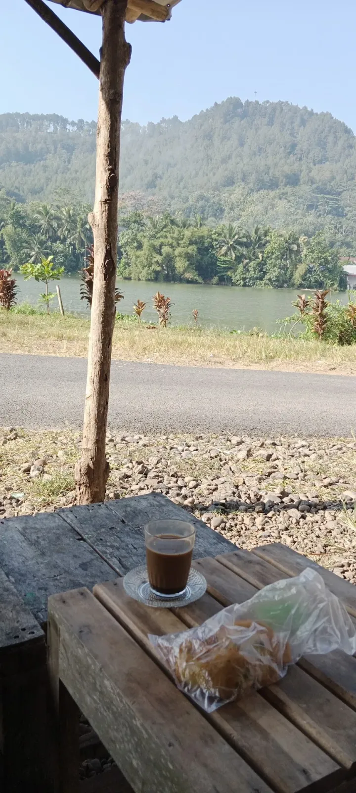WARKOP POJOK SORJEM (Ngisor Jembatan)