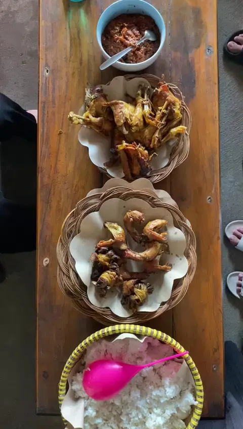 Warung Ayam Goreng Gligir (Ayam Kampung)