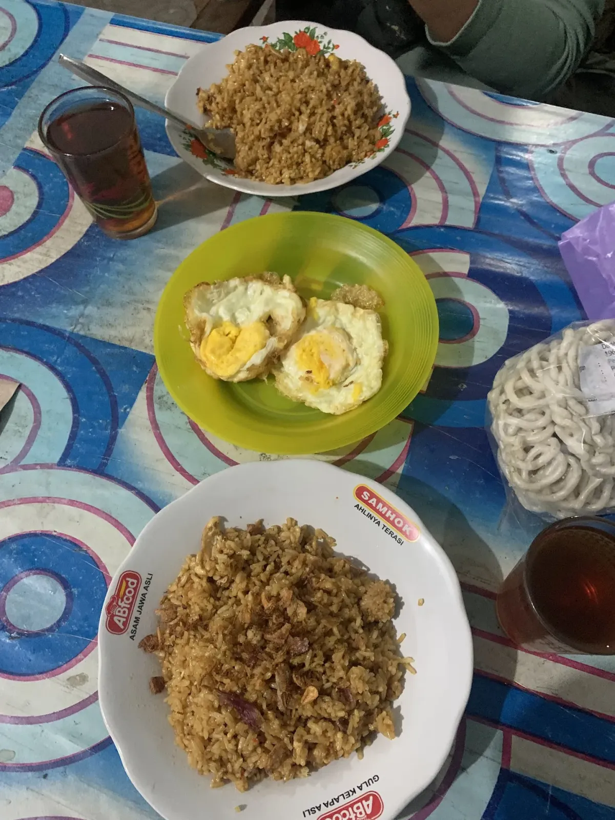 Warung Back Me Bu Tuyem