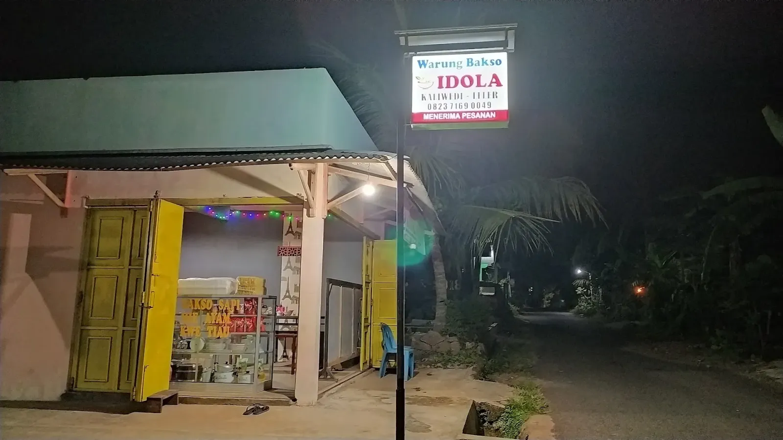 Warung bakso Idola