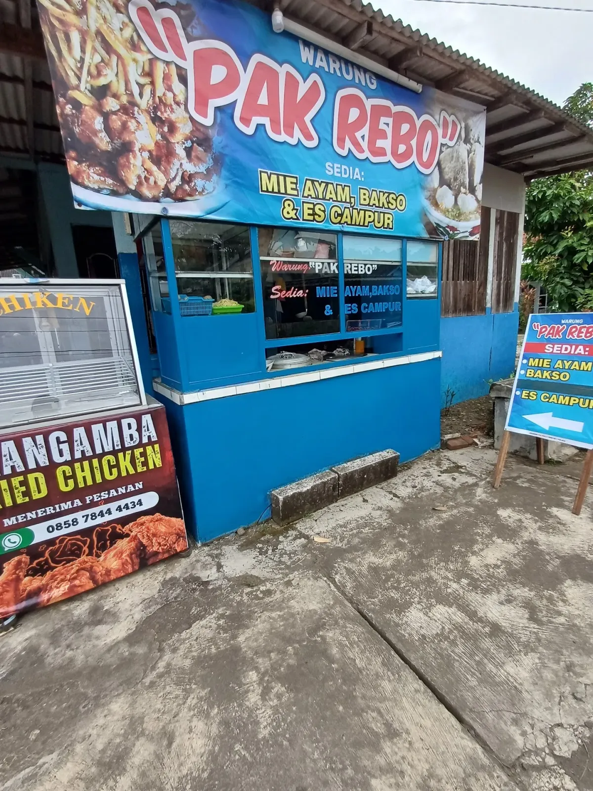 Warung Bakso & Mie Ayam "PAK REBO"