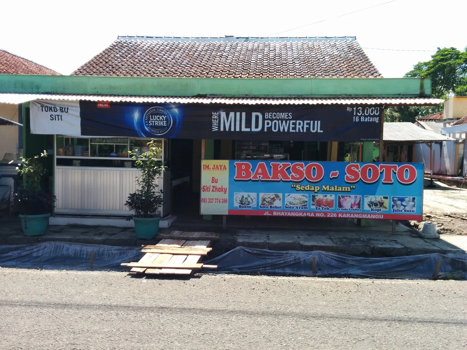 Warung Bakso - Soto Sedap Malam