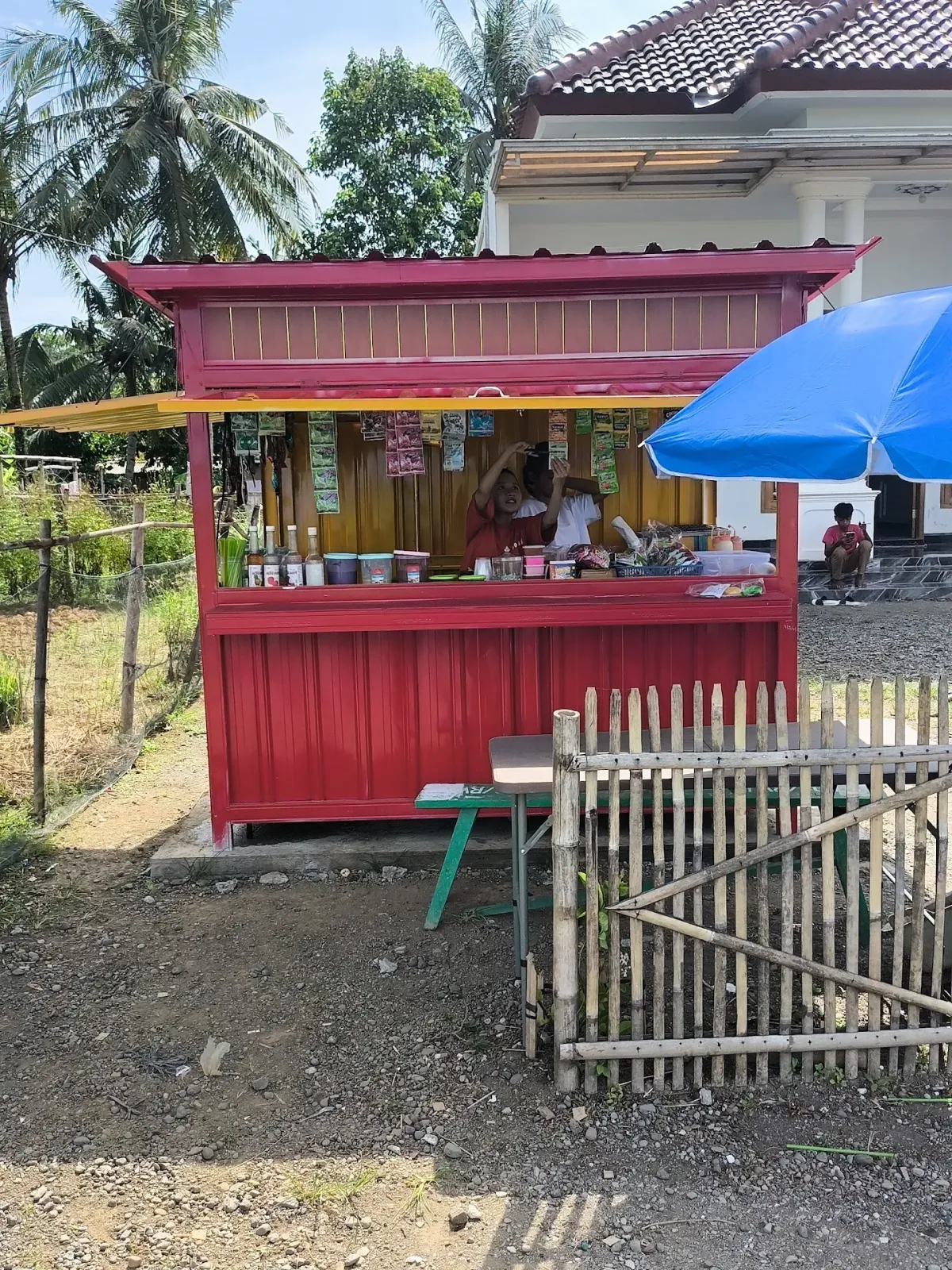 Warung depan sawah