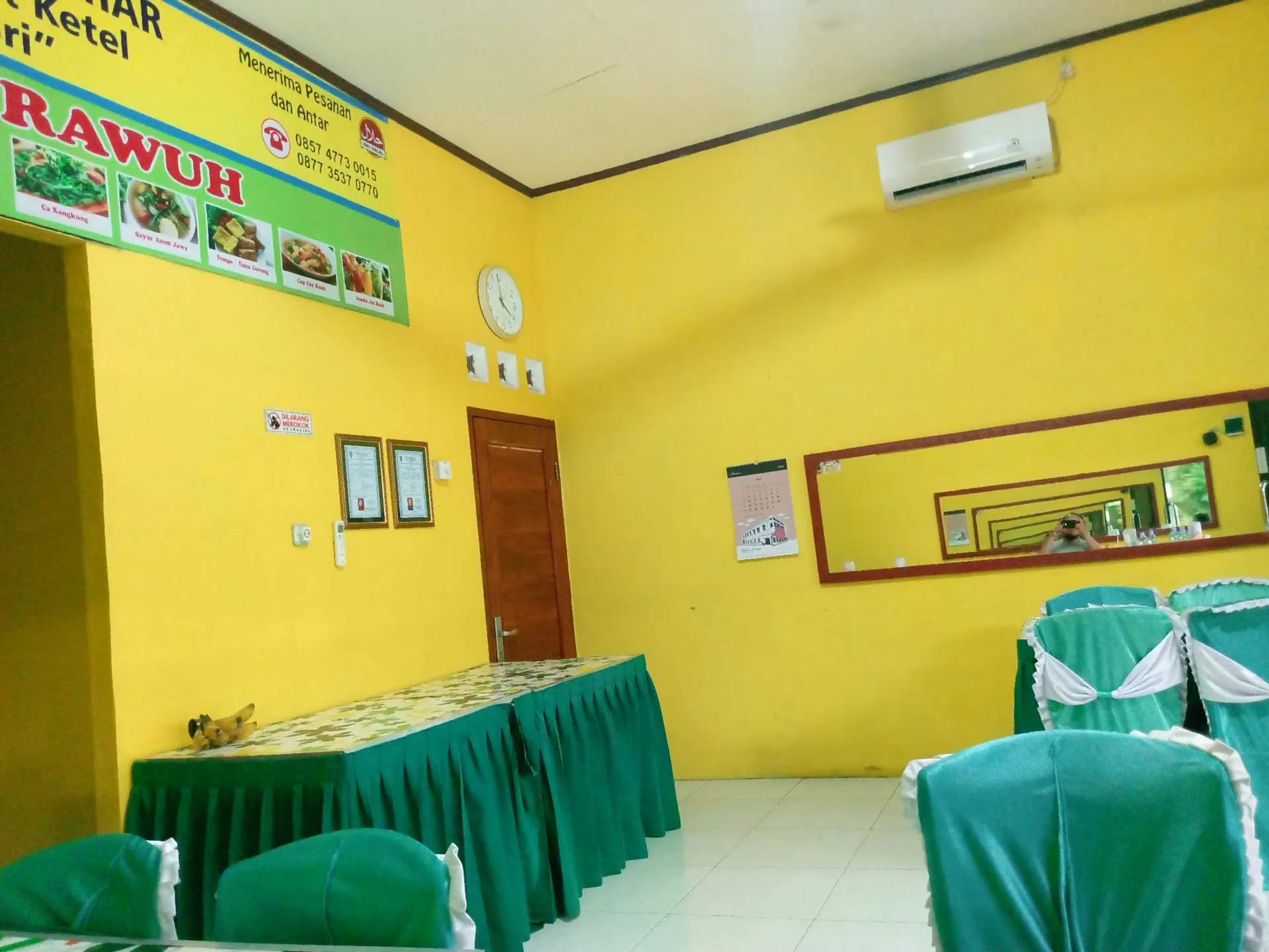 Warung Dhahar Nasi Liwet Ketel Bu Sri