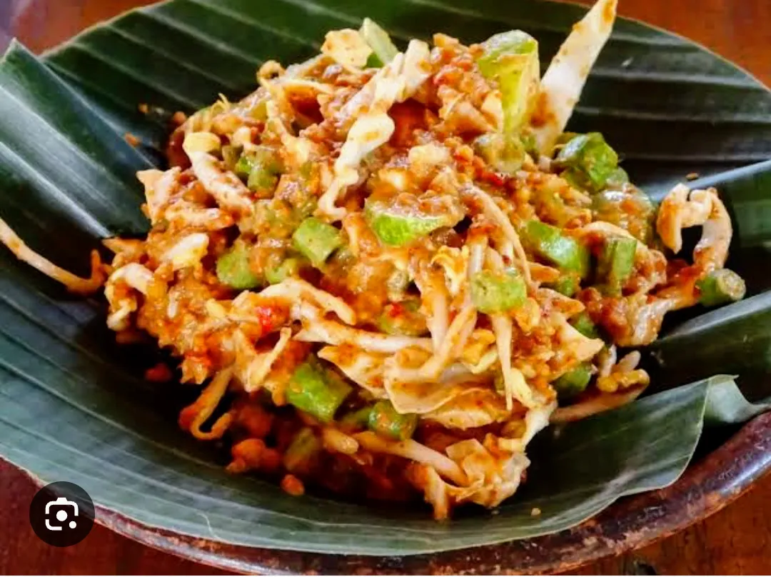 Warung gorengan dan karedok
