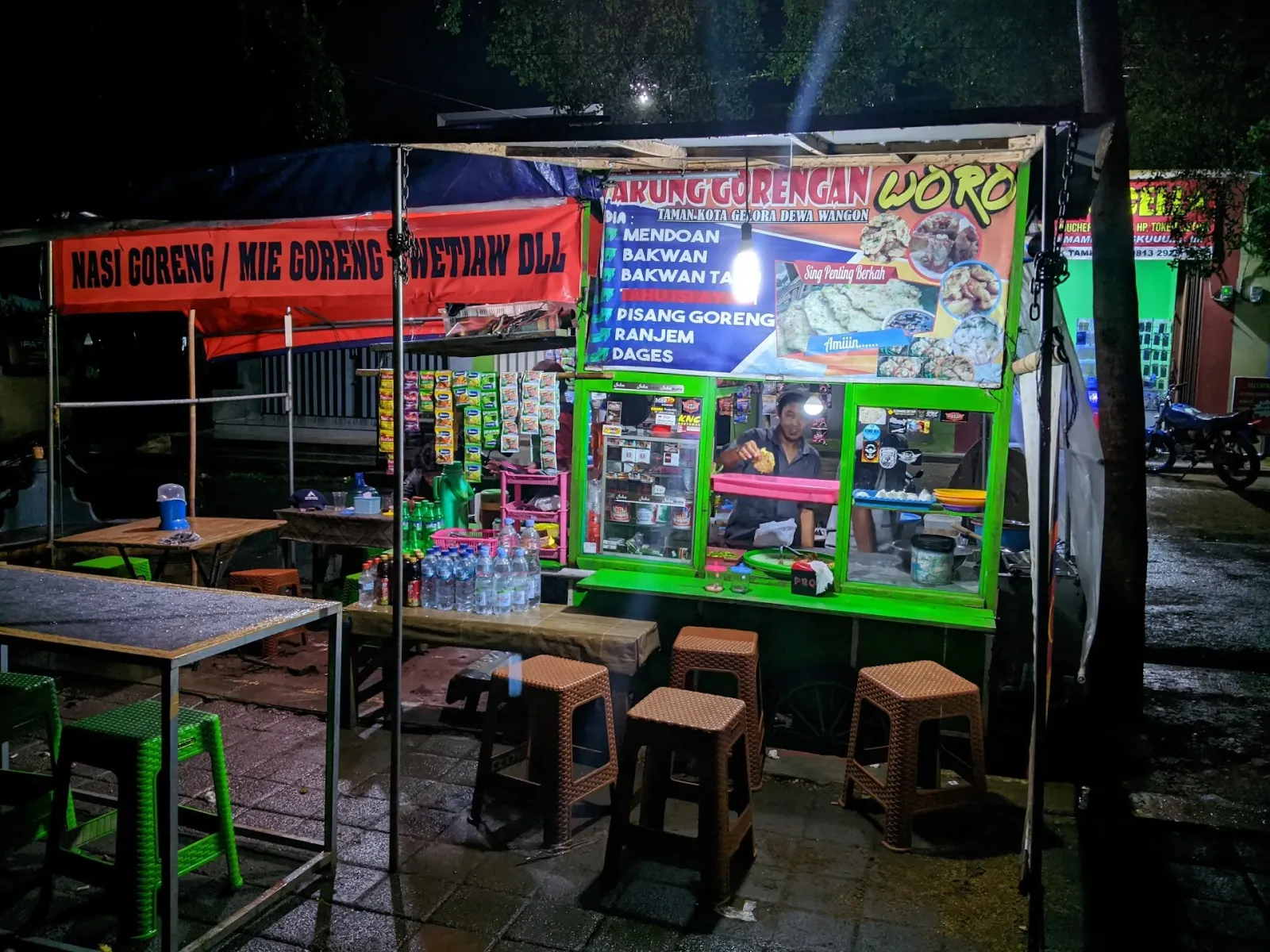 Warung Gorengan Woro