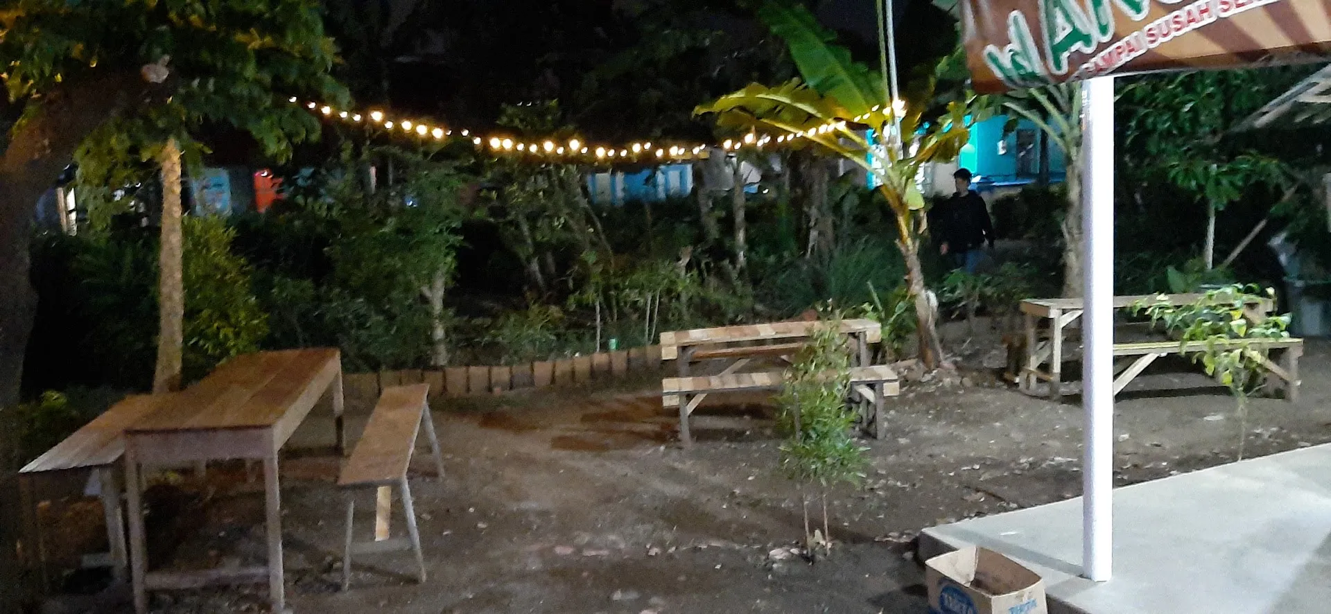 WARUNG KAMTIS