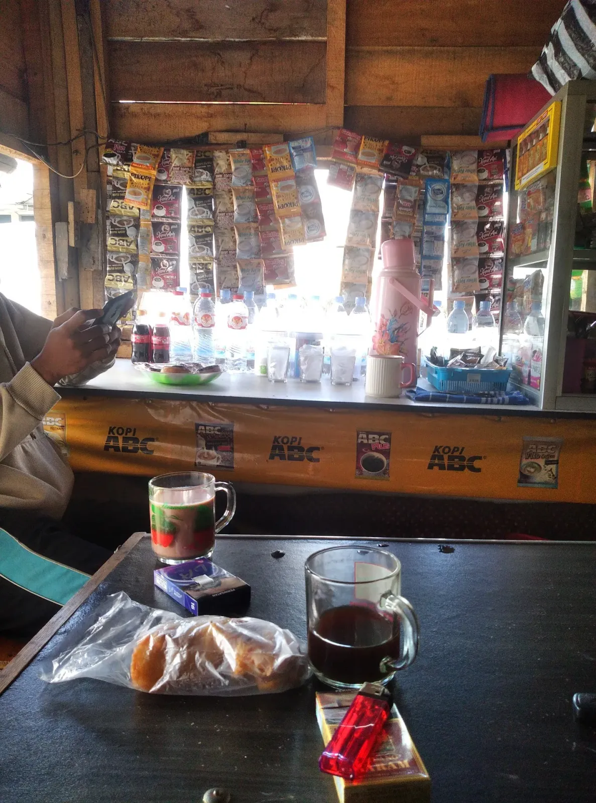 Warung kopi dan pecel mba melan UMKM UMP