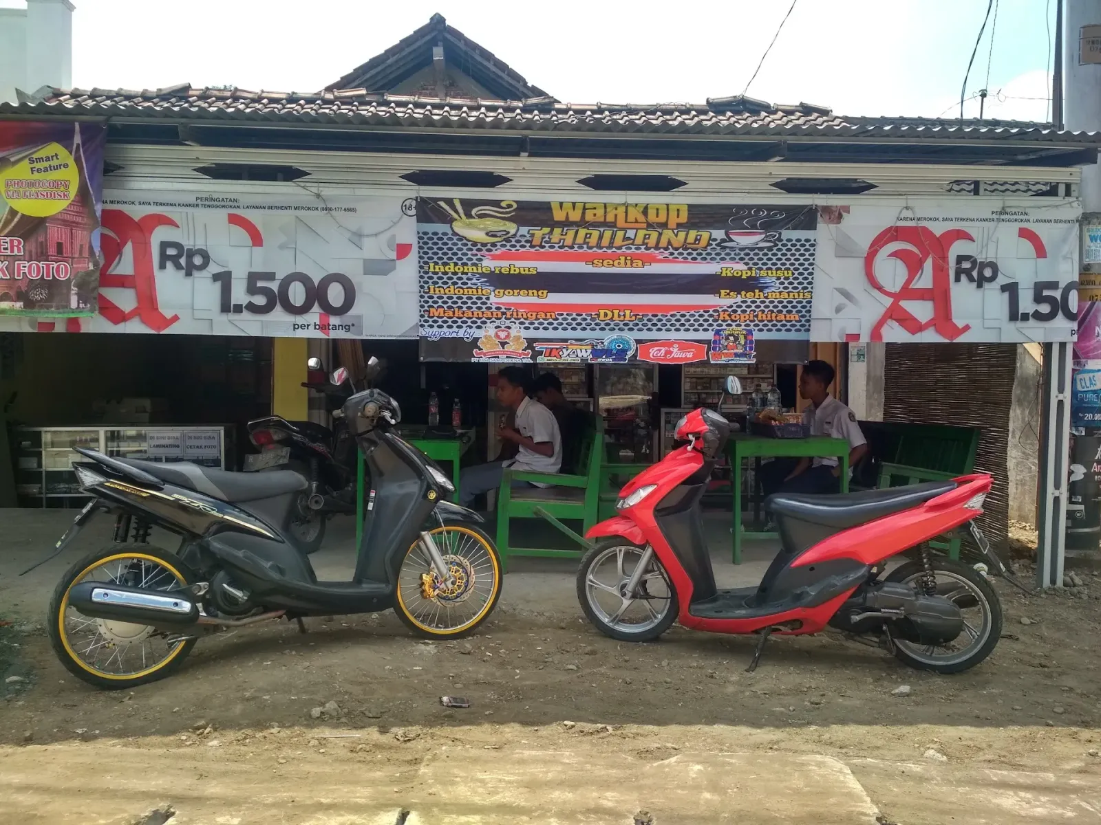 WARUNG KOPI NENG ZIZAH