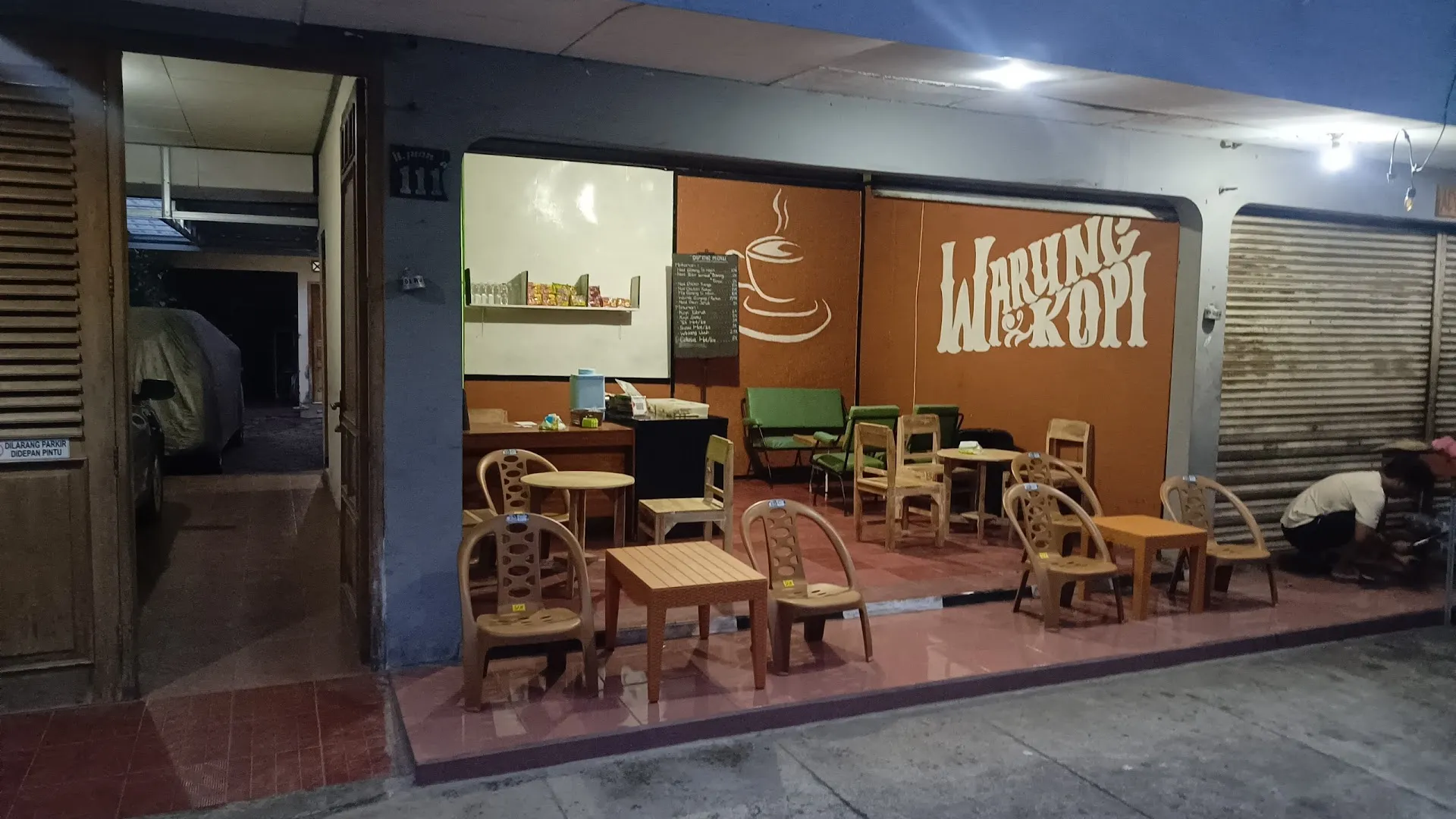 Warung Kopi Tubruk Si Mbon