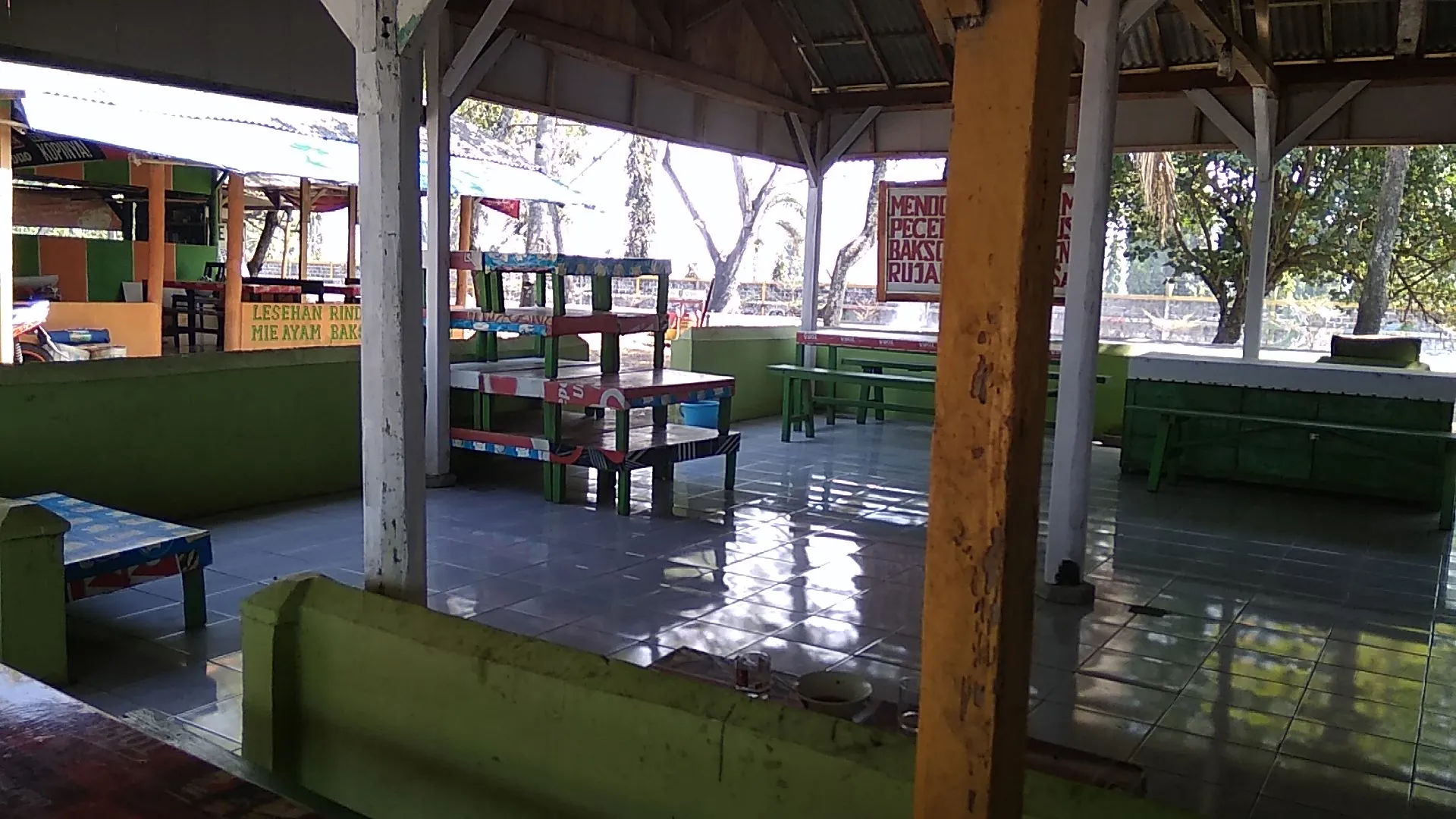 Warung Lesehan Bu Supri