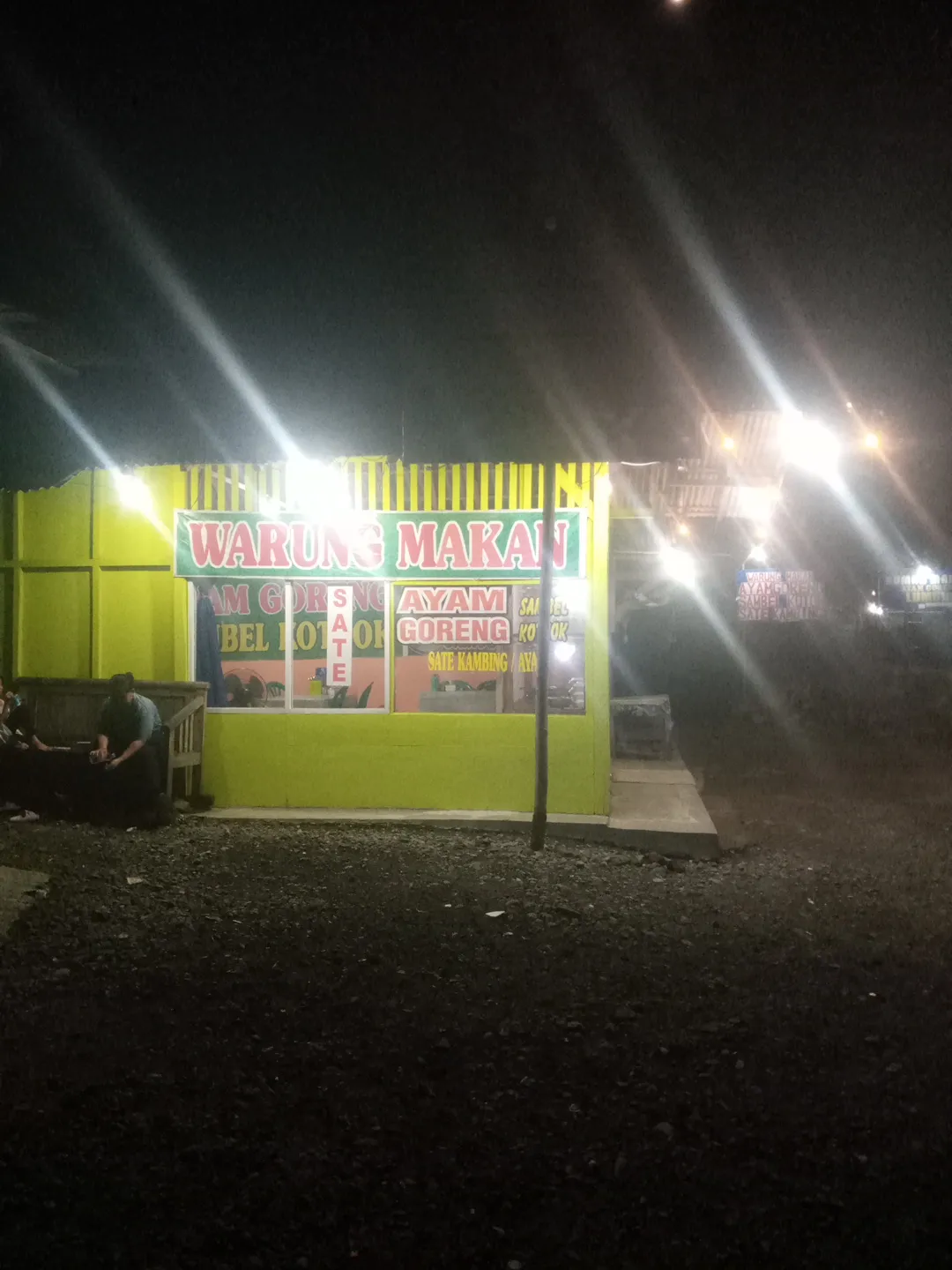 WARUNG MAKAN AYAM GORENG SAMBEL KOTOK