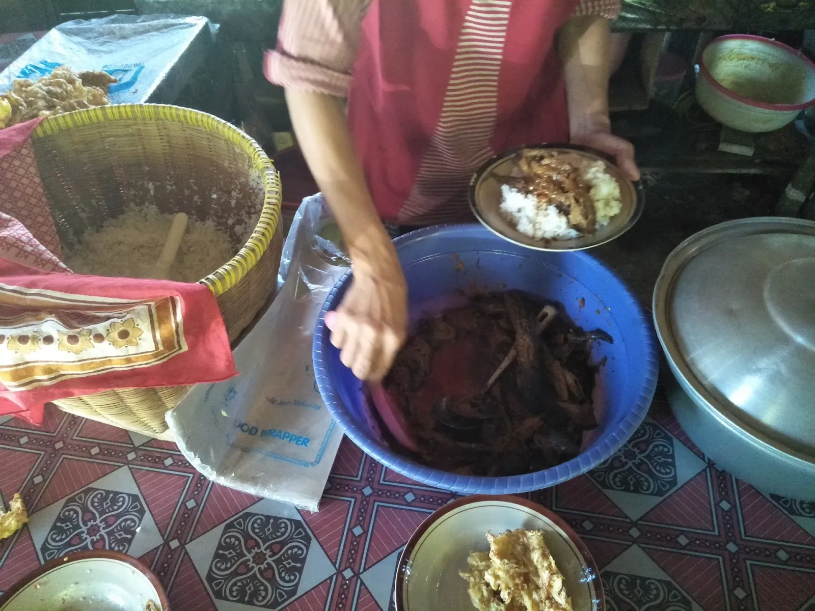 Warung Makan Bu Tarsiyem