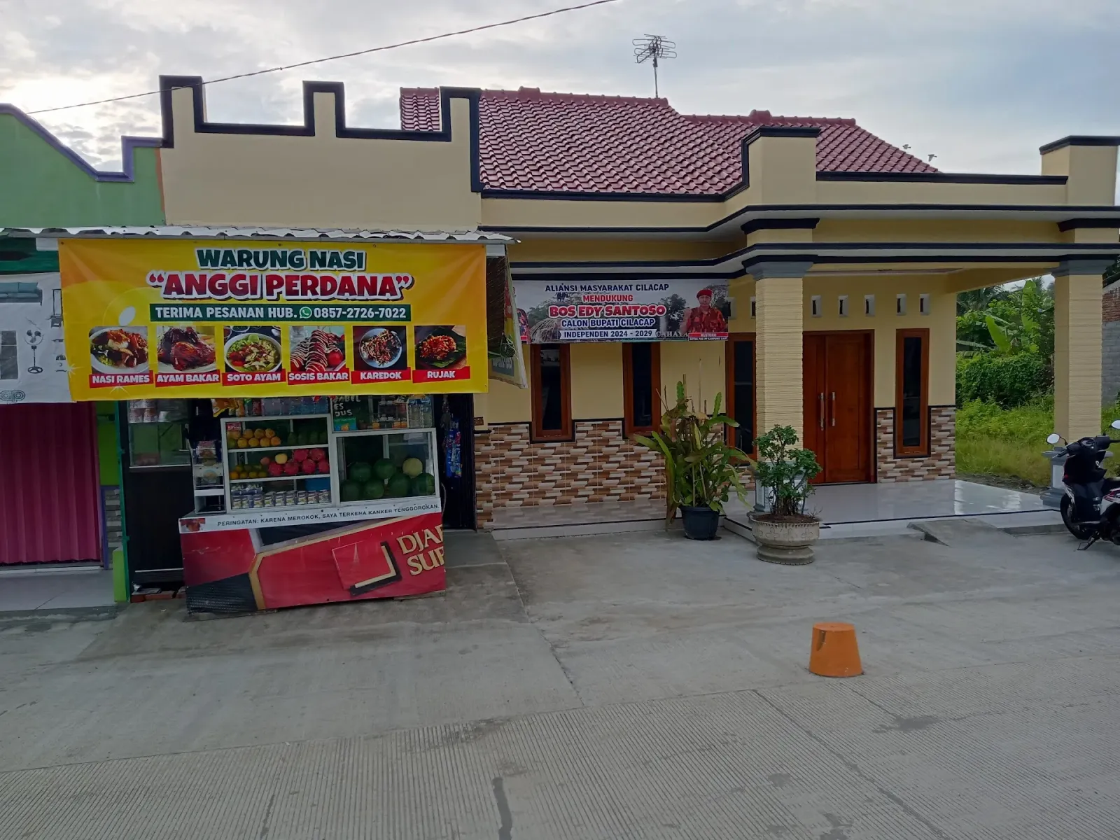 Warung makan dan sembako dll mamak sadiah