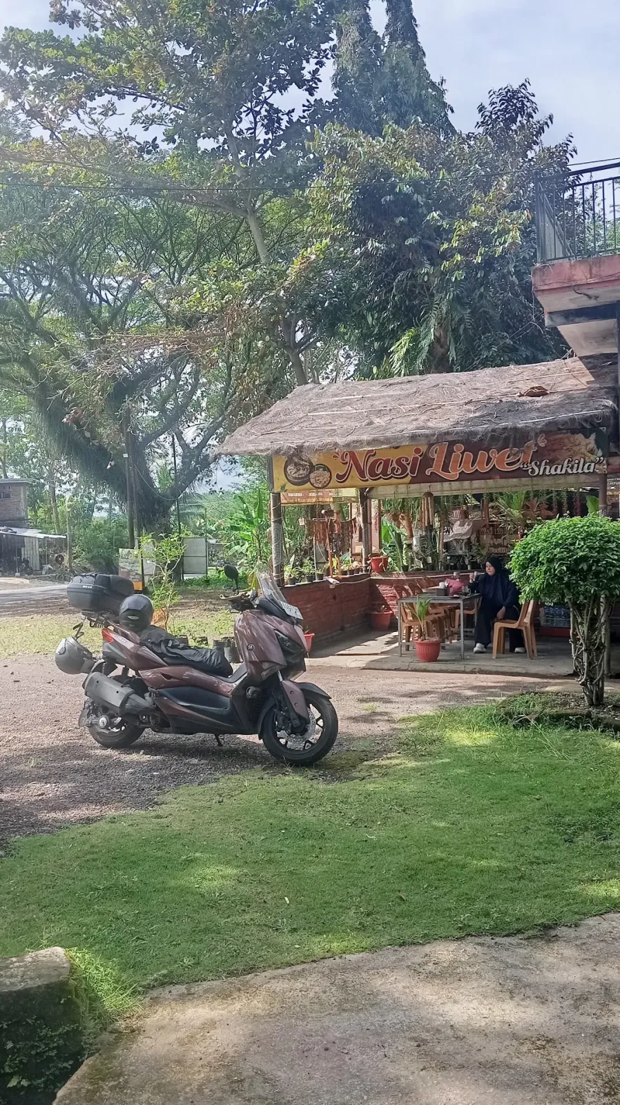 Warung makan Jawa Sunda Nasi Liwet Shakila
