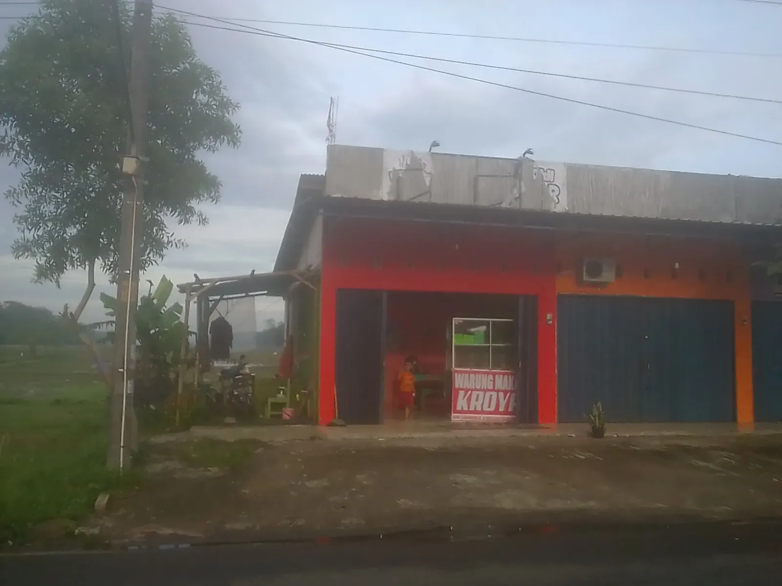Warung makan KROYA