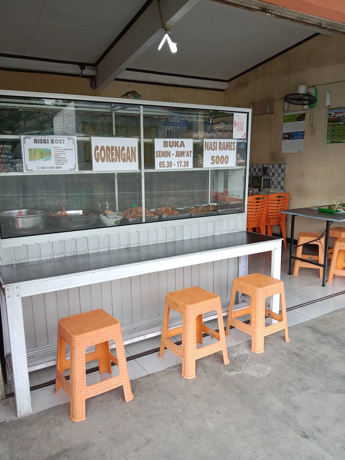 Riski's Eatery and Riski's Dormitory