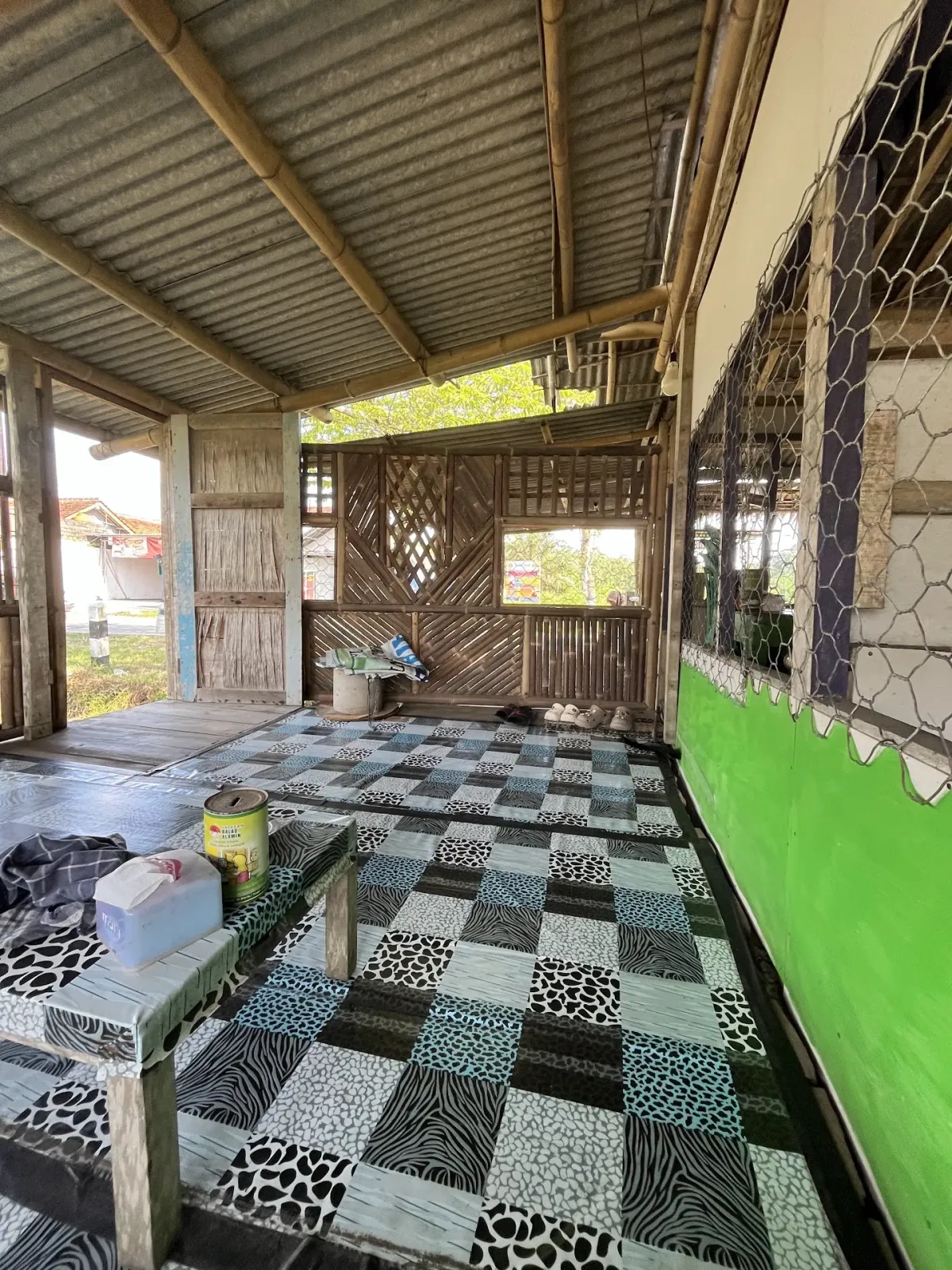 Warung Makan Saung Sindeh Pak Suprat