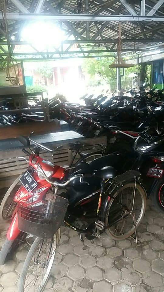Warung Mie Ayam Bakso Pak Rohidin