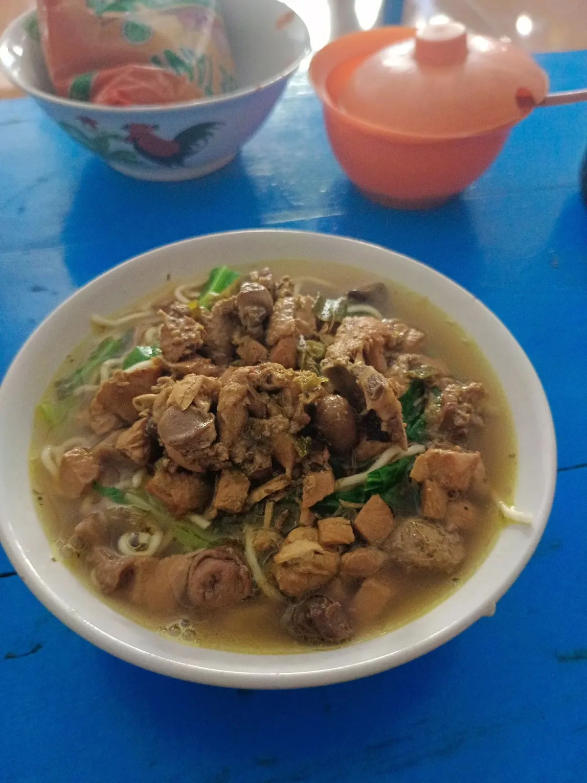 Warung Mie Ayam, Soto & Bakso Bu Hartinah